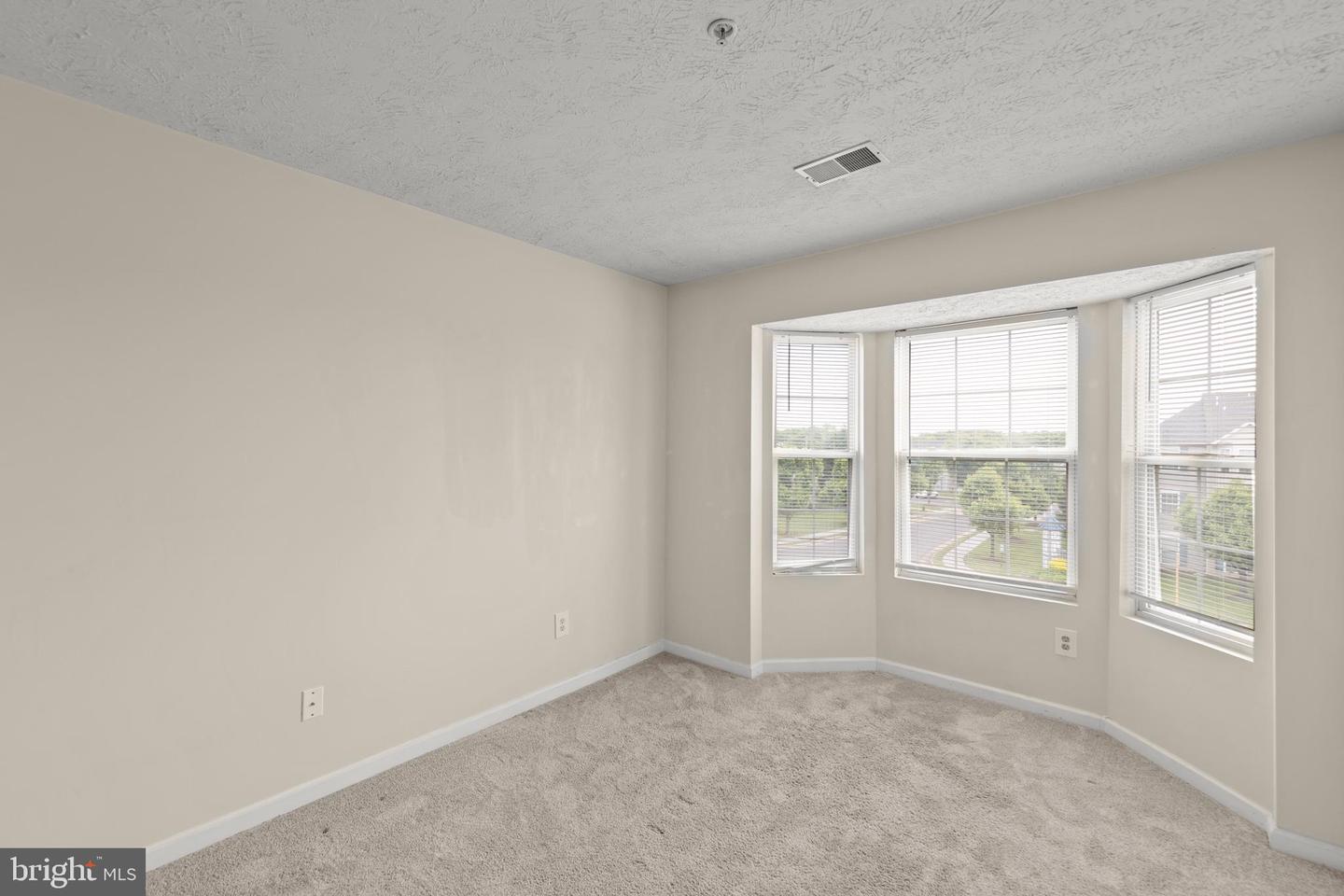 115-12 BROOKLAND TER #12, WINCHESTER, Virginia 22602, 2 Bedrooms Bedrooms, ,2 BathroomsBathrooms,Residential,For sale,115-12 BROOKLAND TER #12,VAFV2037862 MLS # VAFV2037862