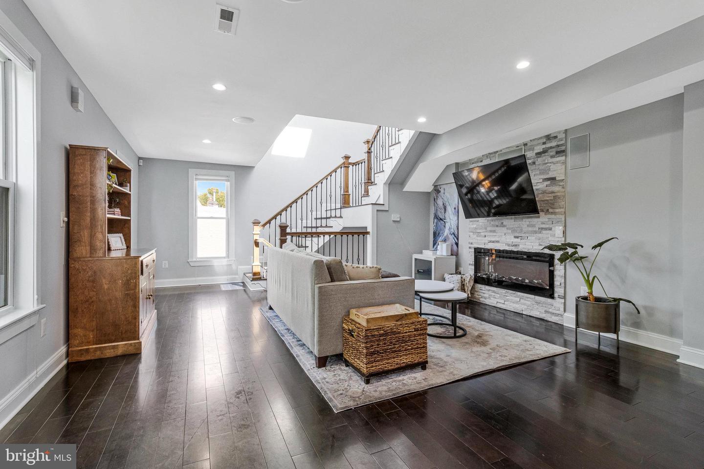 1501 1ST ST NW #2, WASHINGTON, District Of Columbia 20001, 2 Bedrooms Bedrooms, ,2 BathroomsBathrooms,Residential,For sale,1501 1ST ST NW #2,DCDC2231738 MLS # DCDC2231738 1501 1ST ST NW #2, WASHINGTON, District Of Columbia 20001, 2 Bedrooms Bedrooms, ,2 BathroomsBathrooms,Residential,For sale,1501 1ST ST NW #2,DCDC2231738 MLS # DCDC2231738