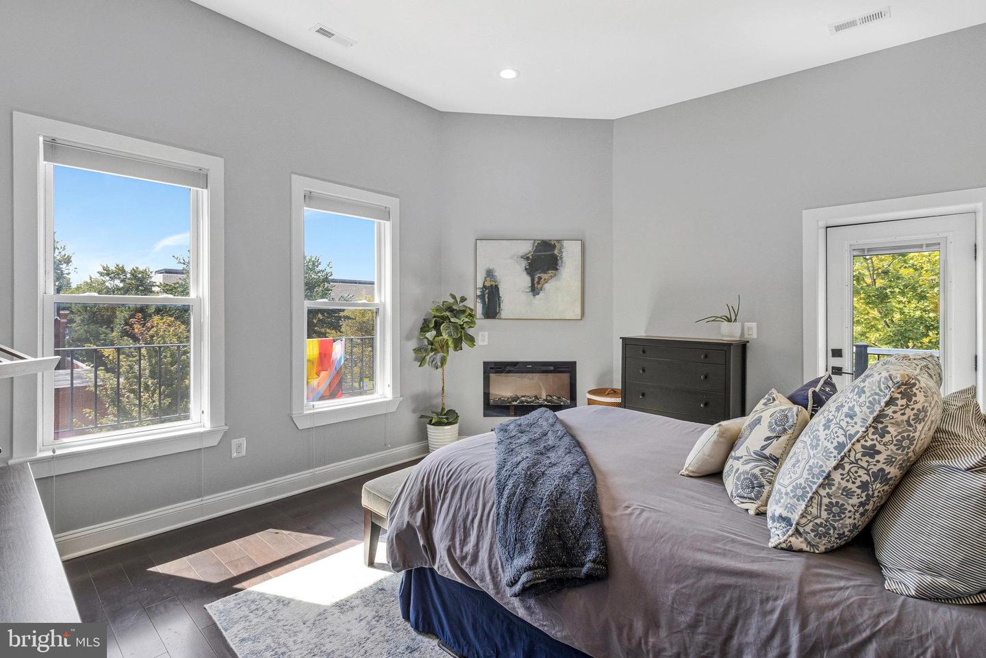 1501 1ST ST NW #2, WASHINGTON, District Of Columbia 20001, 2 Bedrooms Bedrooms, ,2 BathroomsBathrooms,Residential,For sale,1501 1ST ST NW #2,DCDC2231738 MLS # DCDC2231738 1501 1ST ST NW #2, WASHINGTON, District Of Columbia 20001, 2 Bedrooms Bedrooms, ,2 BathroomsBathrooms,Residential,For sale,1501 1ST ST NW #2,DCDC2231738 MLS # DCDC2231738