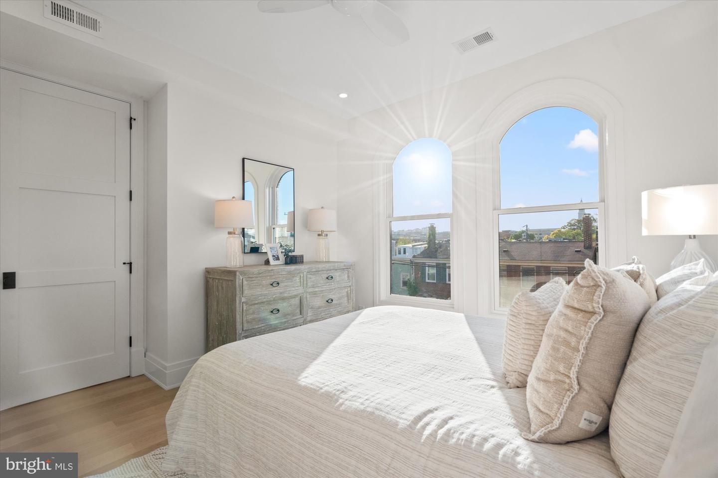 1328 CAMERON ST, ALEXANDRIA, Virginia 22314, 4 Bedrooms Bedrooms, ,4 BathroomsBathrooms,Residential,For sale,1328 CAMERON ST,VAAX2051834 MLS # VAAX2051834 1328 CAMERON ST, ALEXANDRIA, Virginia 22314, 4 Bedrooms Bedrooms, ,4 BathroomsBathrooms,Residential,For sale,1328 CAMERON ST,VAAX2051834 MLS # VAAX2051834