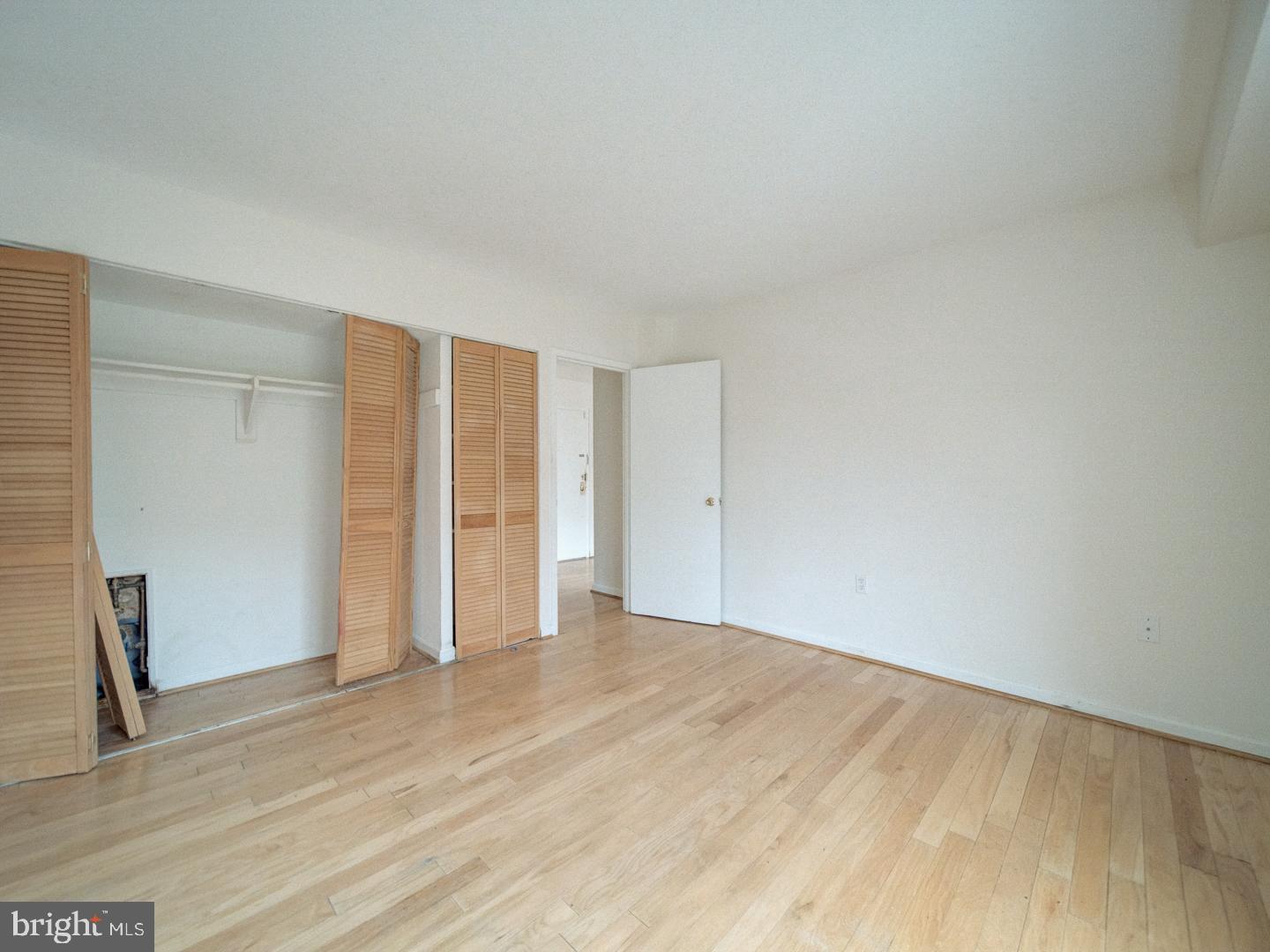 5250 VALLEY FORGE DR #315, ALEXANDRIA, Virginia 22304, 1 Bedroom Bedrooms, ,1 BathroomBathrooms,Residential,For sale,5250 VALLEY FORGE DR #315,VAAX2051854 MLS # VAAX2051854