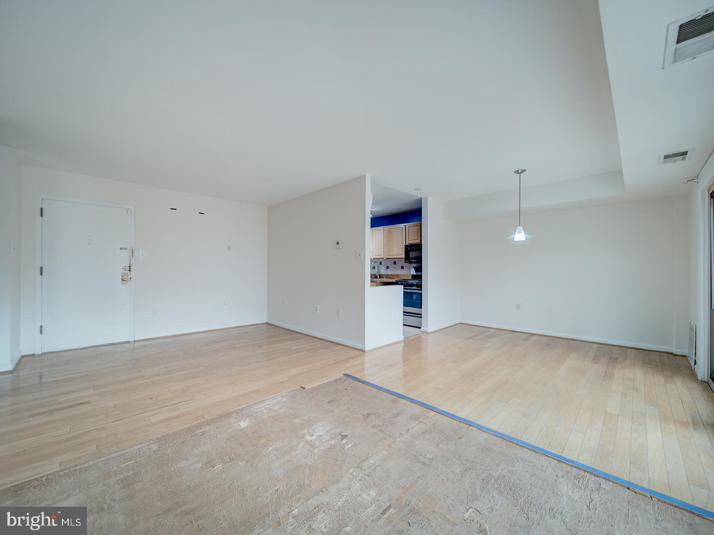 5250 VALLEY FORGE DR #315, ALEXANDRIA, Virginia 22304, 1 Bedroom Bedrooms, ,1 BathroomBathrooms,Residential,For sale,5250 VALLEY FORGE DR #315,VAAX2051854 MLS # VAAX2051854