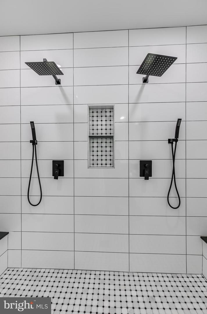 2817 DEREK RD, ALEXANDRIA, Virginia 22306, 6 Bedrooms Bedrooms, ,5 BathroomsBathrooms,Residential,For sale,2817 DEREK RD,VAFX2279360 MLS # VAFX2279360