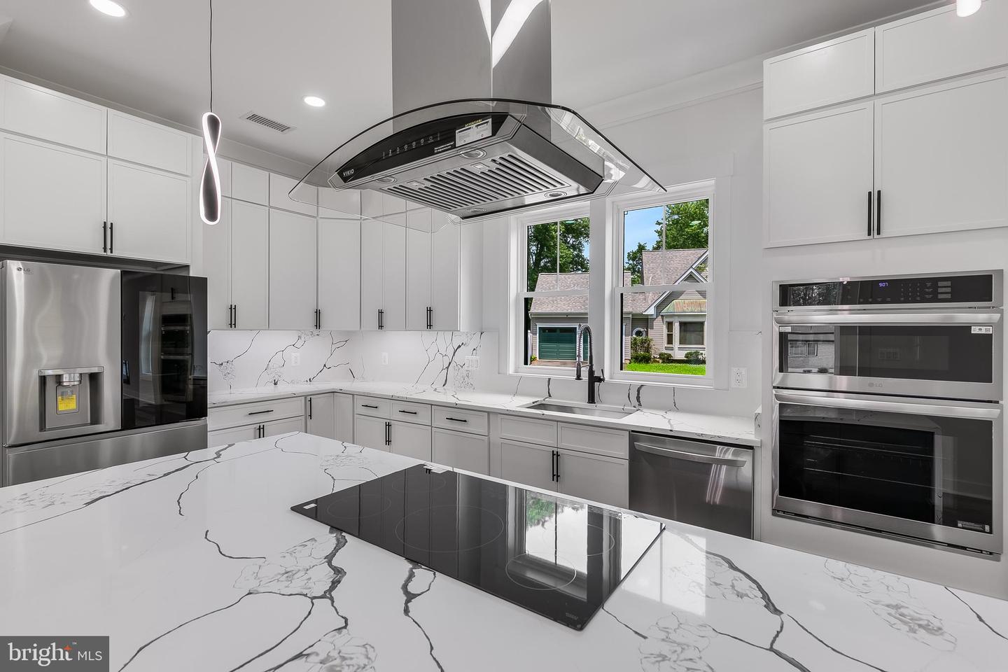 2817 DEREK RD, ALEXANDRIA, Virginia 22306, 6 Bedrooms Bedrooms, ,5 BathroomsBathrooms,Residential,For sale,2817 DEREK RD,VAFX2279360 MLS # VAFX2279360