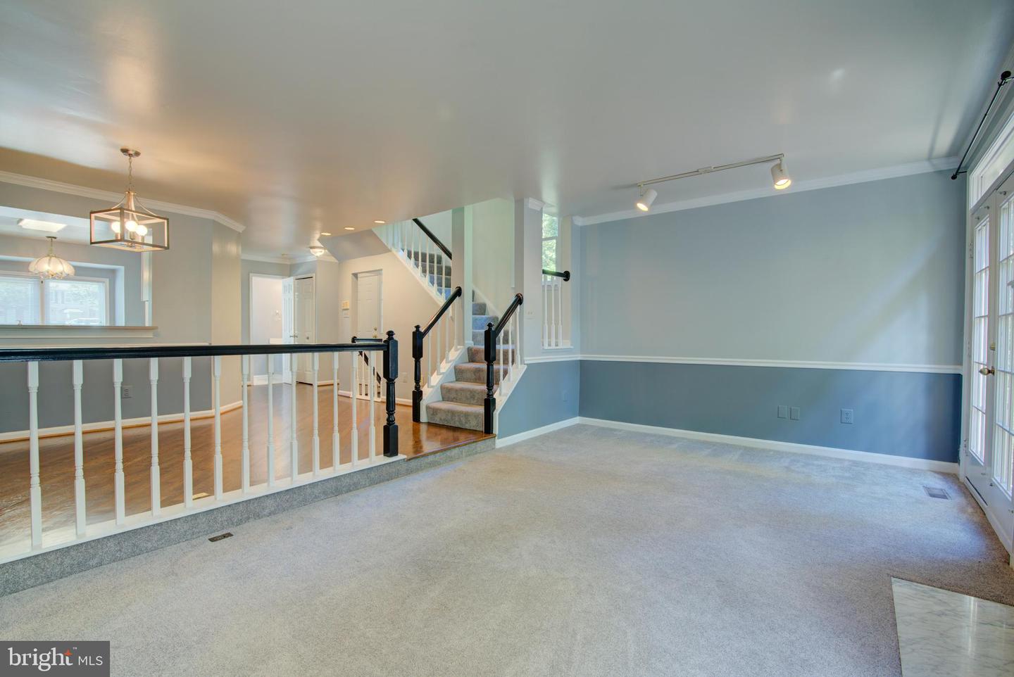 7235 WORSLEY WAY, ALEXANDRIA, Virginia 22315, 3 Bedrooms Bedrooms, ,3 BathroomsBathrooms,Residential,For sale,7235 WORSLEY WAY,VAFX2279368 MLS # VAFX2279368