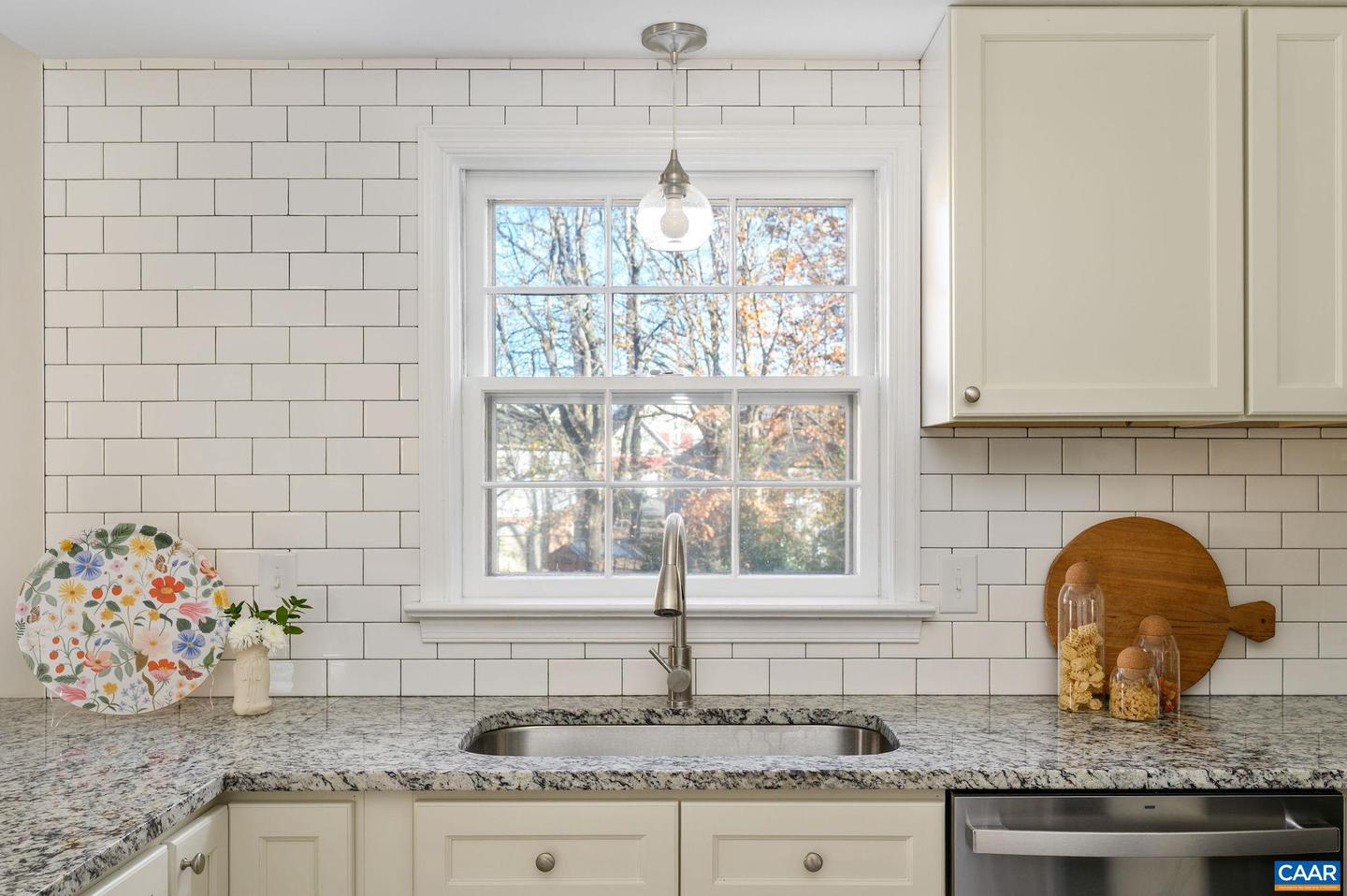 521 WOODMONT DR, CHARLOTTESVILLE, Virginia 22901, 3 Bedrooms Bedrooms, ,3 BathroomsBathrooms,Residential,For sale,521 WOODMONT DR,671170 MLS # 671170 521 WOODMONT DR, CHARLOTTESVILLE, Virginia 22901, 3 Bedrooms Bedrooms, ,3 BathroomsBathrooms,Residential,For sale,521 WOODMONT DR,671170 MLS # 671170