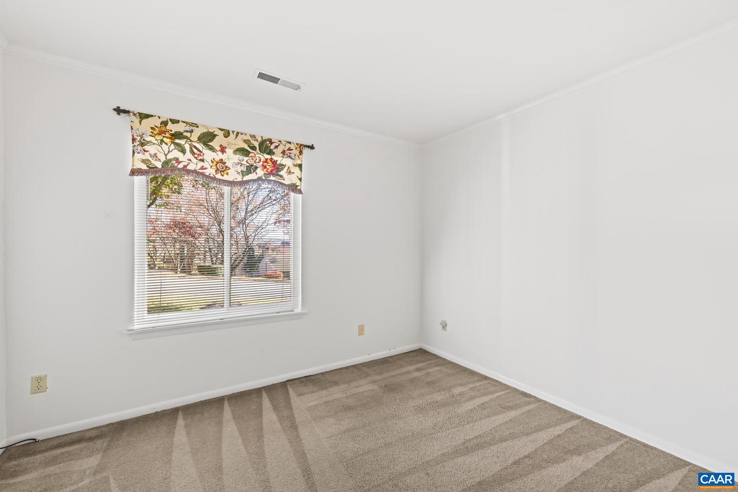 540 WOODMONT DR, CHARLOTTESVILLE, Virginia 22901, 3 Bedrooms Bedrooms, ,2 BathroomsBathrooms,Residential,For sale,540 WOODMONT DR,671172 MLS # 671172 540 WOODMONT DR, CHARLOTTESVILLE, Virginia 22901, 3 Bedrooms Bedrooms, ,2 BathroomsBathrooms,Residential,For sale,540 WOODMONT DR,671172 MLS # 671172