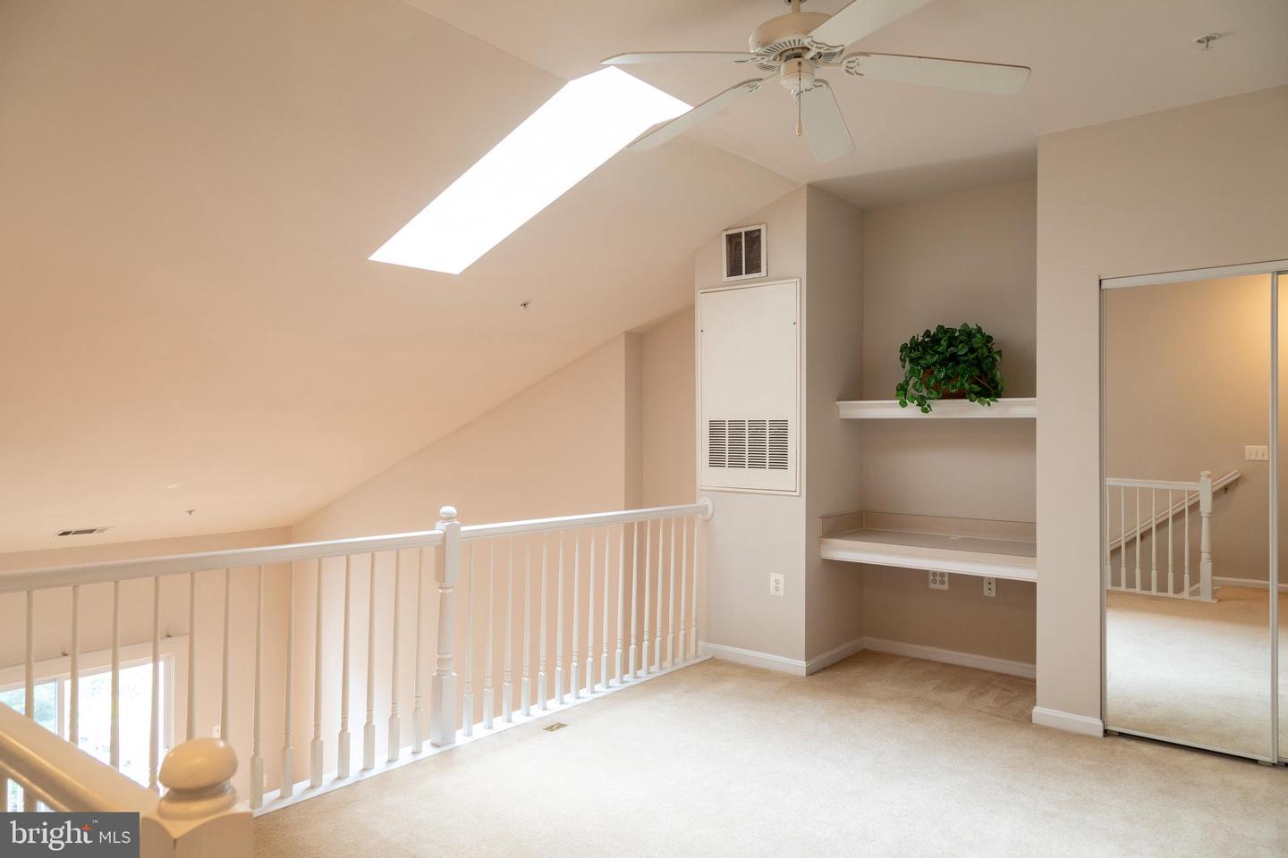 9480 VIRGINIA CENTER BLVD #410, VIENNA, Virginia 22181, 2 Bedrooms Bedrooms, 8 Rooms Rooms,2 BathroomsBathrooms,Residential,For sale,9480 VIRGINIA CENTER BLVD #410,VAFX2051714 MLS # VAFX2051714