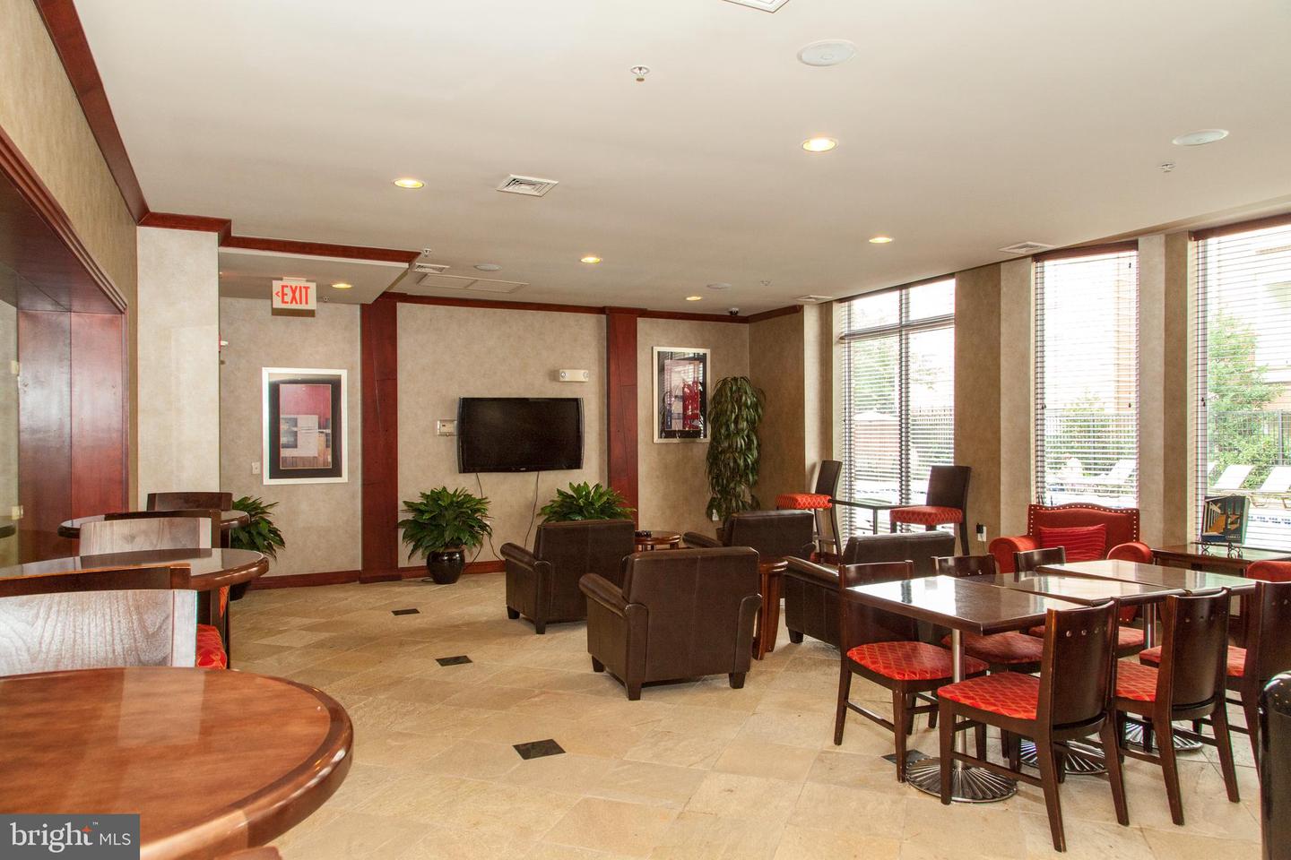 9480 VIRGINIA CENTER BLVD #410, VIENNA, Virginia 22181, 2 Bedrooms Bedrooms, 8 Rooms Rooms,2 BathroomsBathrooms,Residential,For sale,9480 VIRGINIA CENTER BLVD #410,VAFX2051714 MLS # VAFX2051714