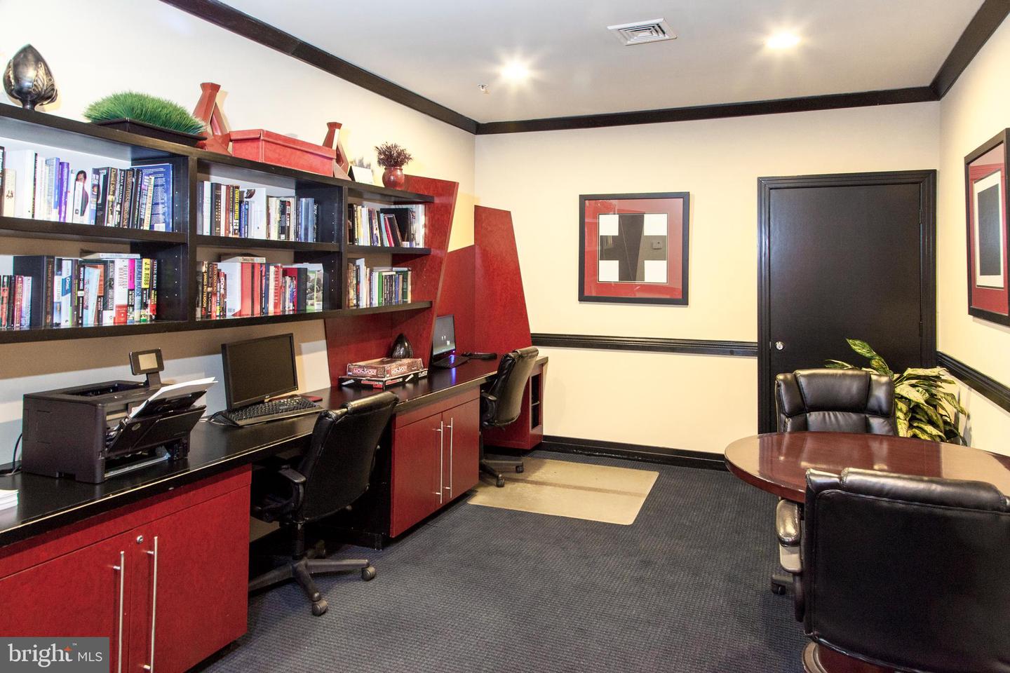 9480 VIRGINIA CENTER BLVD #410, VIENNA, Virginia 22181, 2 Bedrooms Bedrooms, 8 Rooms Rooms,2 BathroomsBathrooms,Residential,For sale,9480 VIRGINIA CENTER BLVD #410,VAFX2051714 MLS # VAFX2051714