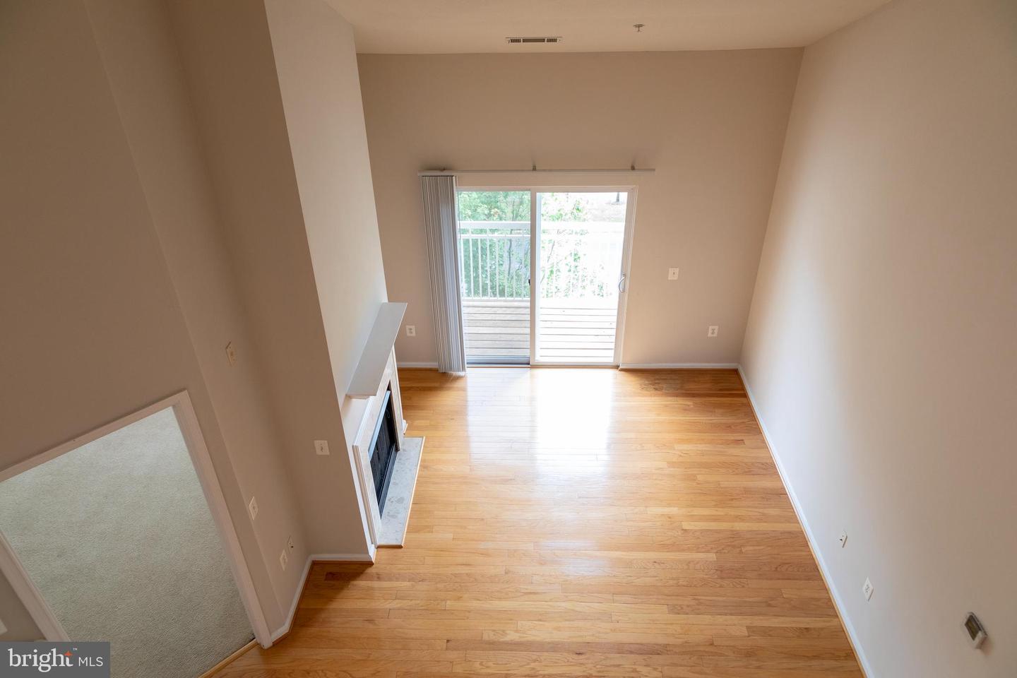 9480 VIRGINIA CENTER BLVD #410, VIENNA, Virginia 22181, 2 Bedrooms Bedrooms, 8 Rooms Rooms,2 BathroomsBathrooms,Residential,For sale,9480 VIRGINIA CENTER BLVD #410,VAFX2051714 MLS # VAFX2051714