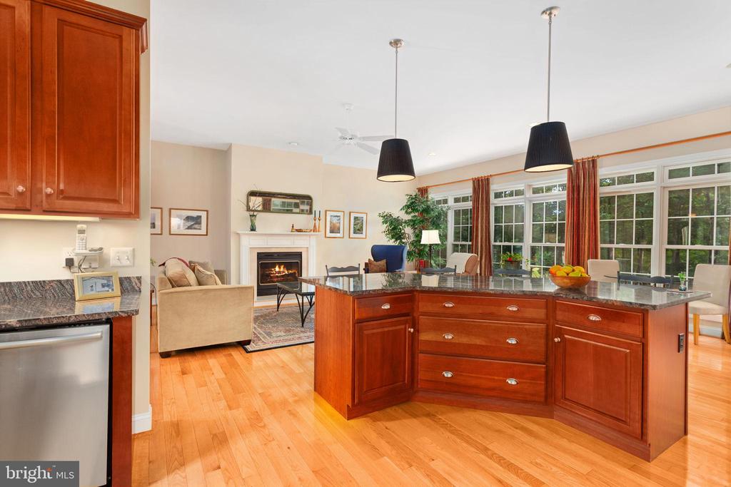 120 EAGLE CT, LOCUST GROVE, Virginia 22508, 4 Bedrooms Bedrooms, ,2 BathroomsBathrooms,Residential,120 EAGLE CT,VAOR2012362 MLS # VAOR2012362