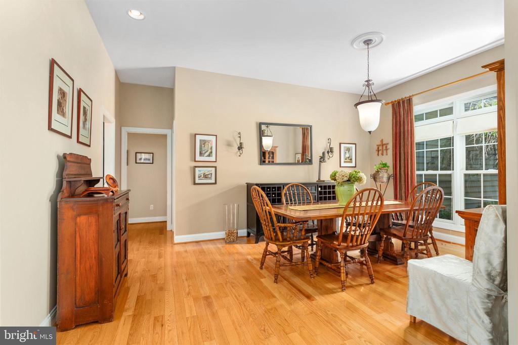 120 EAGLE CT, LOCUST GROVE, Virginia 22508, 4 Bedrooms Bedrooms, ,2 BathroomsBathrooms,Residential,120 EAGLE CT,VAOR2012362 MLS # VAOR2012362