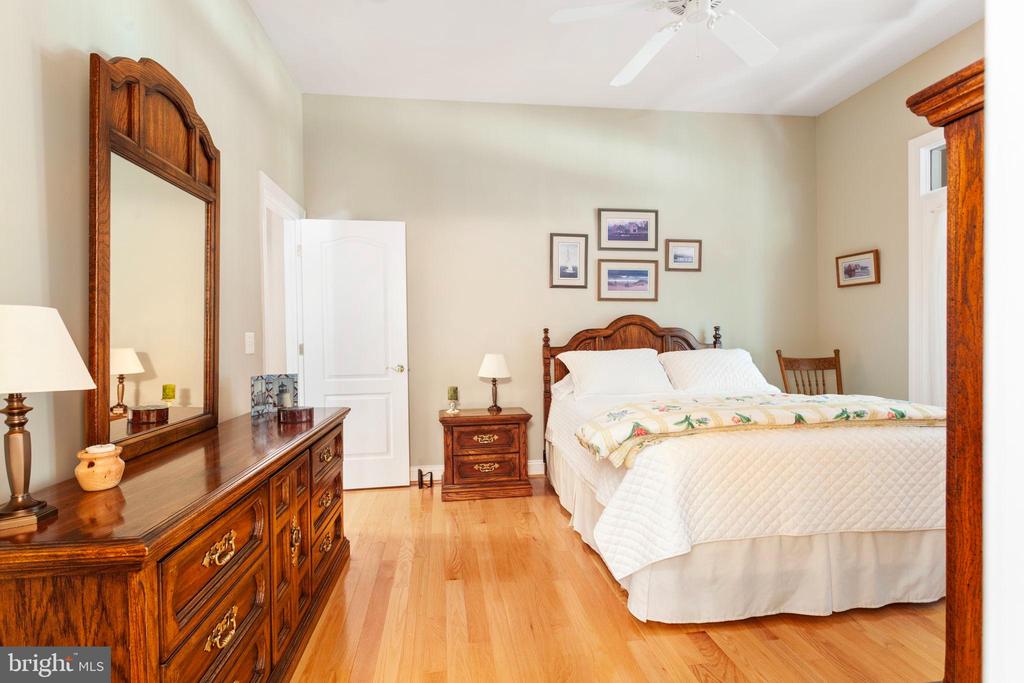 120 EAGLE CT, LOCUST GROVE, Virginia 22508, 4 Bedrooms Bedrooms, ,2 BathroomsBathrooms,Residential,120 EAGLE CT,VAOR2012362 MLS # VAOR2012362