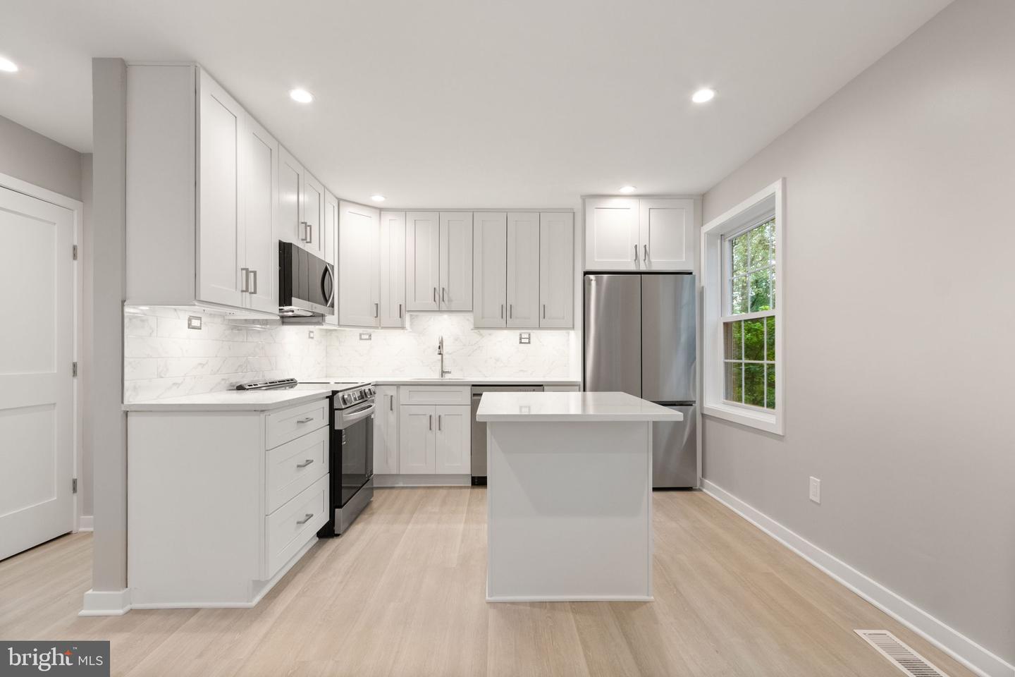 3371 BRECKENRIDGE CT, ANNANDALE, Virginia 22003, 4 Bedrooms Bedrooms, ,3 BathroomsBathrooms,Residential,For sale,3371 BRECKENRIDGE CT,VAFX2259576 MLS # VAFX2259576