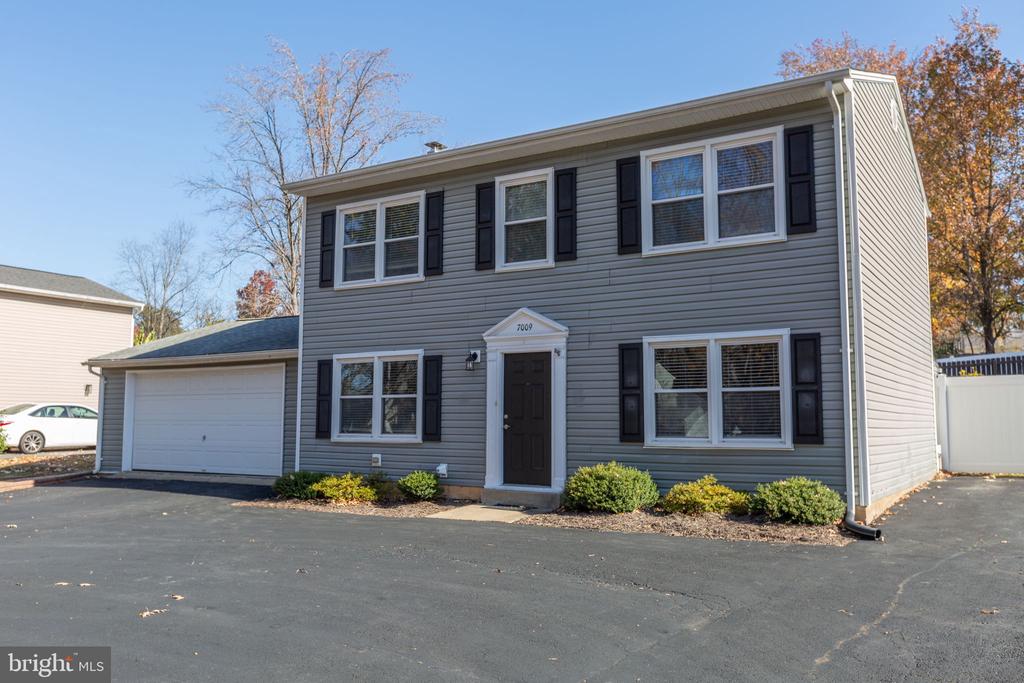 7009 LOMBARD LN, FREDERICKSBURG, Virginia 22407, 3 Bedrooms Bedrooms, ,2 BathroomsBathrooms,Residential,7009 LOMBARD LN,VASP2037268 MLS # VASP2037268 7009 LOMBARD LN, FREDERICKSBURG, Virginia 22407, 3 Bedrooms Bedrooms, ,2 BathroomsBathrooms,Residential,7009 LOMBARD LN,VASP2037268 MLS # VASP2037268