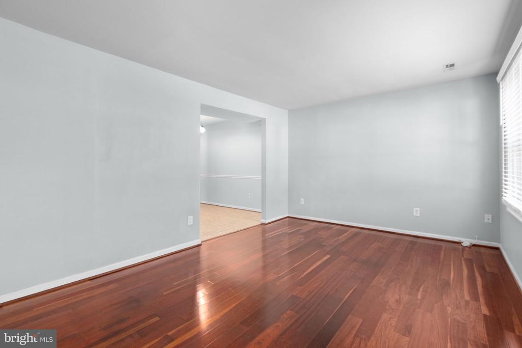 7009 LOMBARD LN, FREDERICKSBURG, Virginia 22407, 3 Bedrooms Bedrooms, ,2 BathroomsBathrooms,Residential,7009 LOMBARD LN,VASP2037268 MLS # VASP2037268 7009 LOMBARD LN, FREDERICKSBURG, Virginia 22407, 3 Bedrooms Bedrooms, ,2 BathroomsBathrooms,Residential,7009 LOMBARD LN,VASP2037268 MLS # VASP2037268