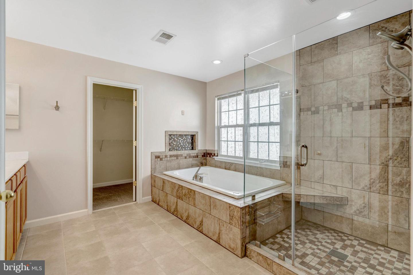 8339 MIDDLE RUDDINGS DR, LORTON, Virginia 22079, 4 Bedrooms Bedrooms, ,3 BathroomsBathrooms,Residential,For sale,8339 MIDDLE RUDDINGS DR,VAFX2261284 MLS # VAFX2261284