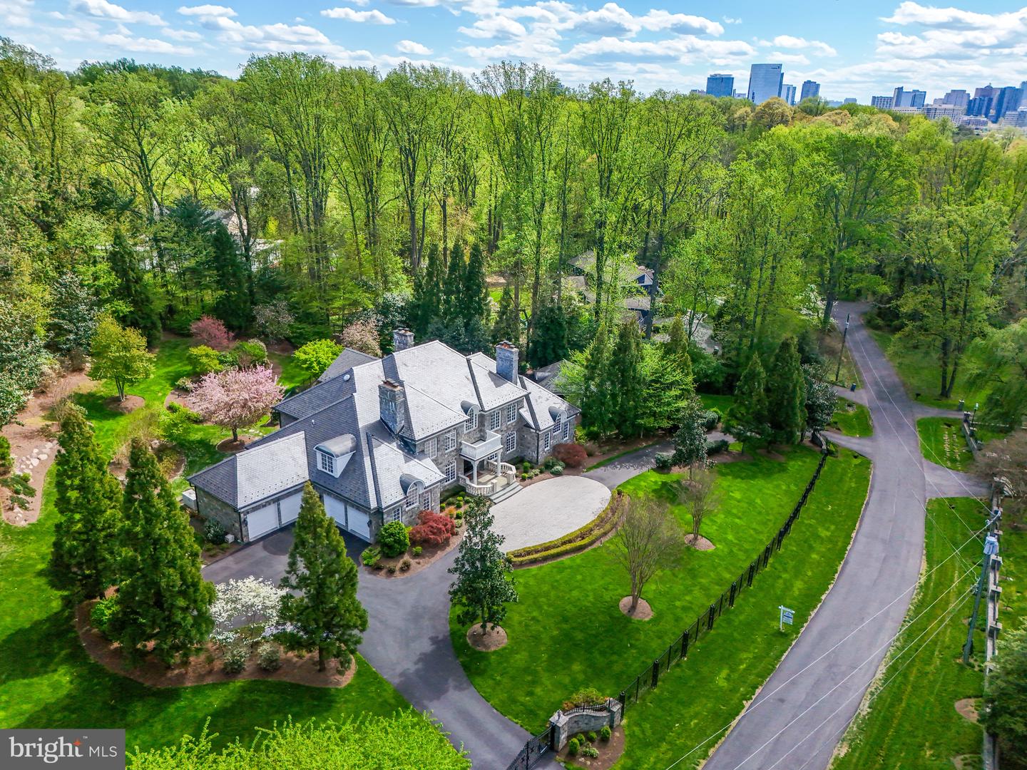 1221 MOTTROM DR, MCLEAN, Virginia 22101, 6 Bedrooms Bedrooms, ,7 BathroomsBathrooms,Residential,For sale,1221 MOTTROM DR,VAFX2264528 MLS # VAFX2264528 1221 MOTTROM DR, MCLEAN, Virginia 22101, 6 Bedrooms Bedrooms, ,7 BathroomsBathrooms,Residential,For sale,1221 MOTTROM DR,VAFX2264528 MLS # VAFX2264528