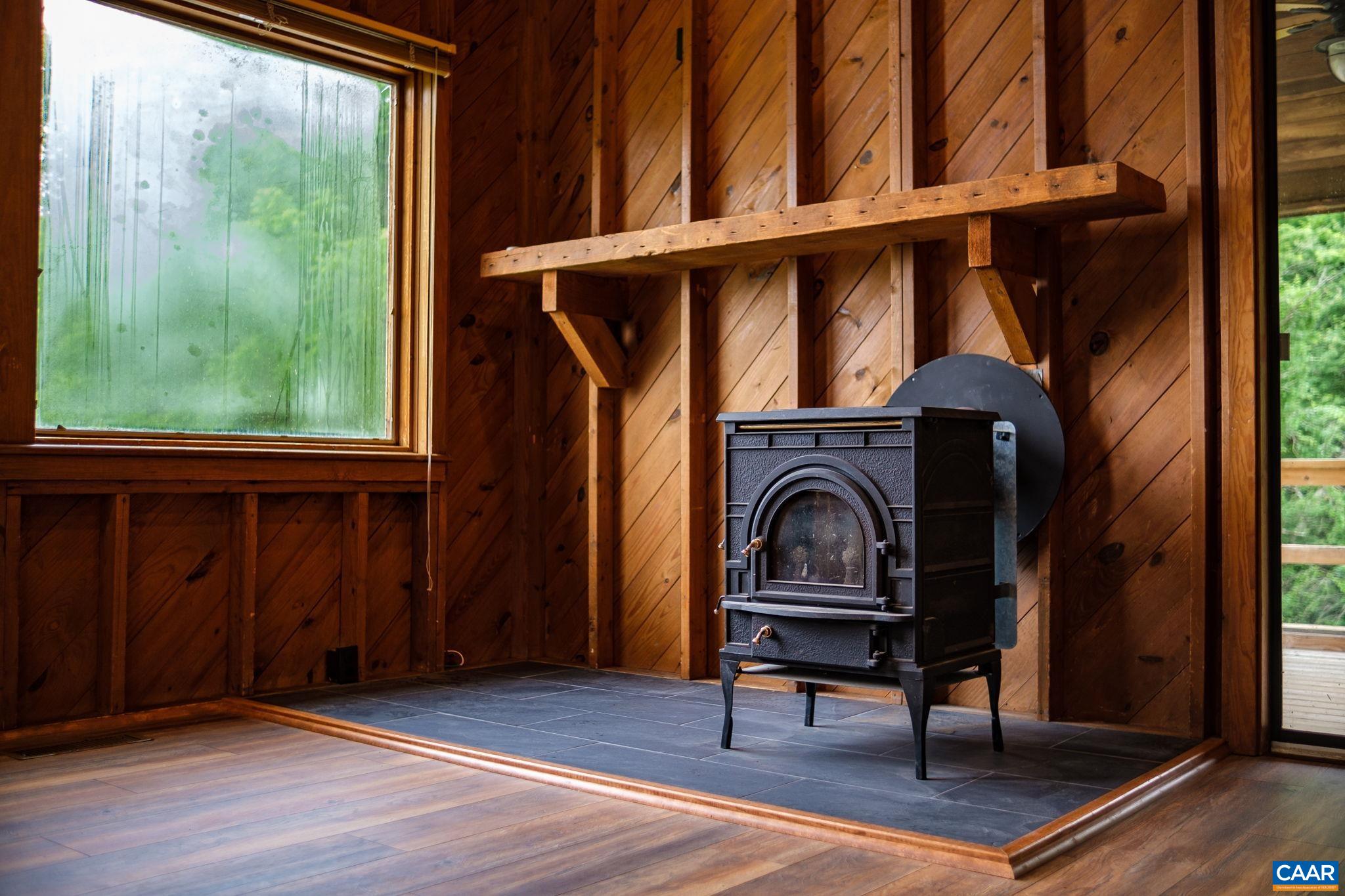 48 MEADOW LN, NELLYSFORD, Virginia 22958, 3 Bedrooms Bedrooms, ,2 BathroomsBathrooms,Residential,48 MEADOW LN,671023 MLS # 671023