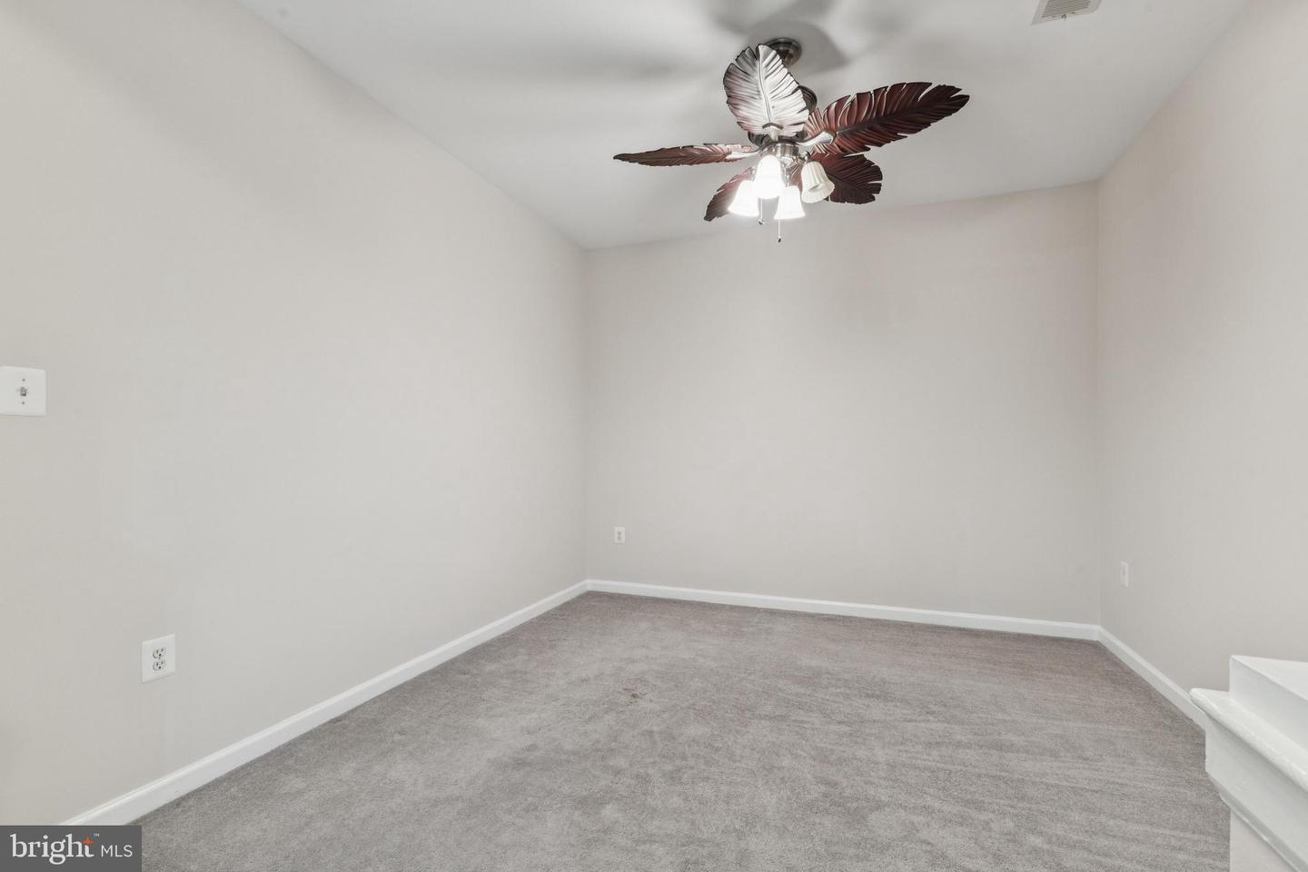 9710 HANDERSON PL #UNIT 302, MANASSAS PARK, Virginia 20111, 2 Bedrooms Bedrooms, ,2 BathroomsBathrooms,Residential,For sale,9710 HANDERSON PL #UNIT 302,VAMP2003328 MLS # VAMP2003328