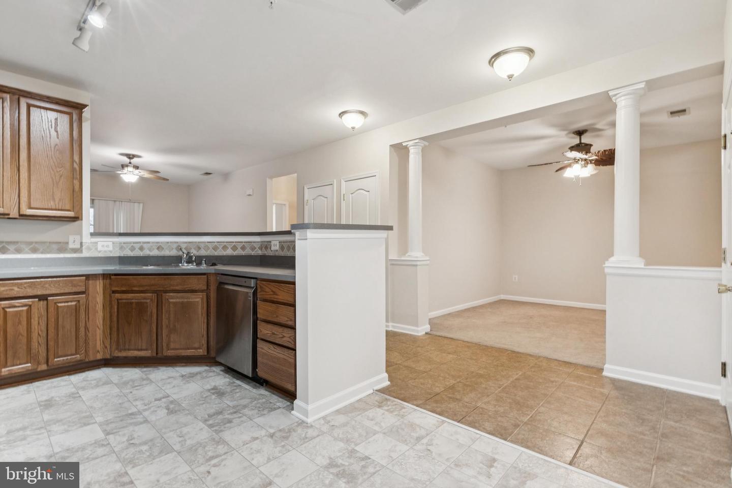 9710 HANDERSON PL #UNIT 302, MANASSAS PARK, Virginia 20111, 2 Bedrooms Bedrooms, ,2 BathroomsBathrooms,Residential,For sale,9710 HANDERSON PL #UNIT 302,VAMP2003328 MLS # VAMP2003328