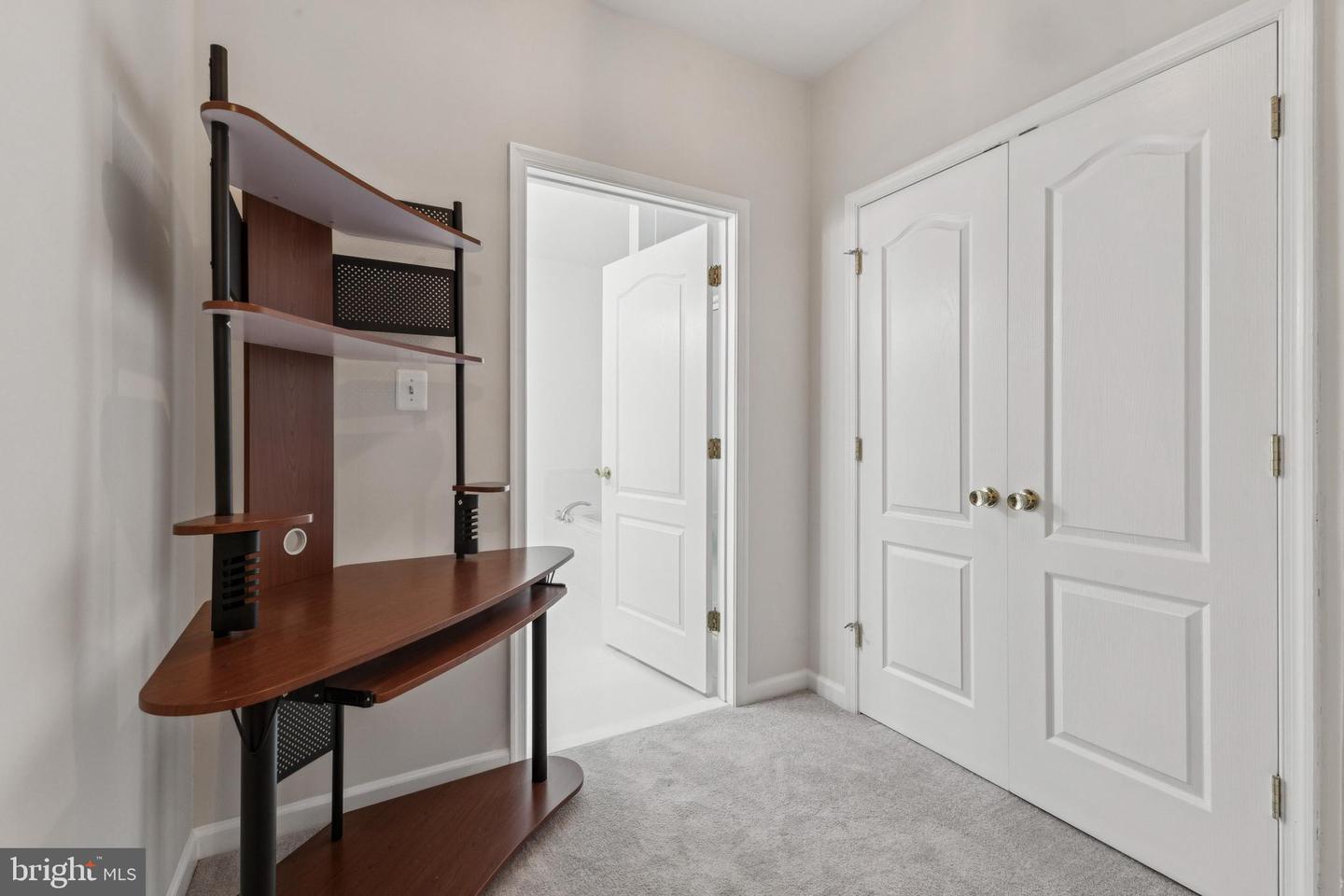 9710 HANDERSON PL #UNIT 302, MANASSAS PARK, Virginia 20111, 2 Bedrooms Bedrooms, ,2 BathroomsBathrooms,Residential,For sale,9710 HANDERSON PL #UNIT 302,VAMP2003328 MLS # VAMP2003328