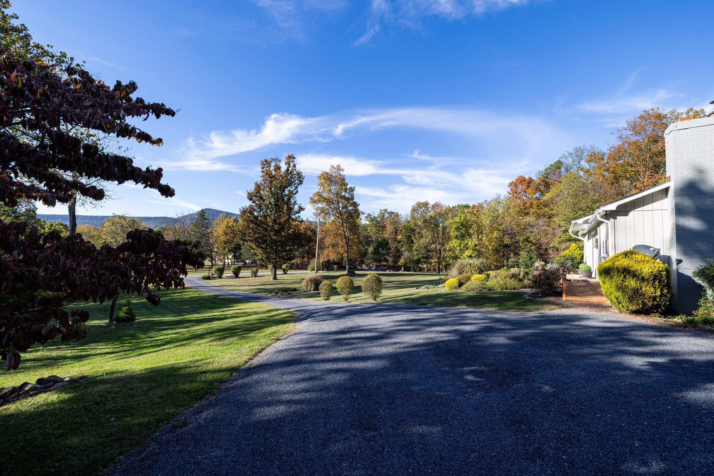 480 MONT VIEW LN, LURAY, Virginia 22835, 3 Bedrooms Bedrooms, ,2 BathroomsBathrooms,Residential,480 MONT VIEW LN,670964 MLS # 670964