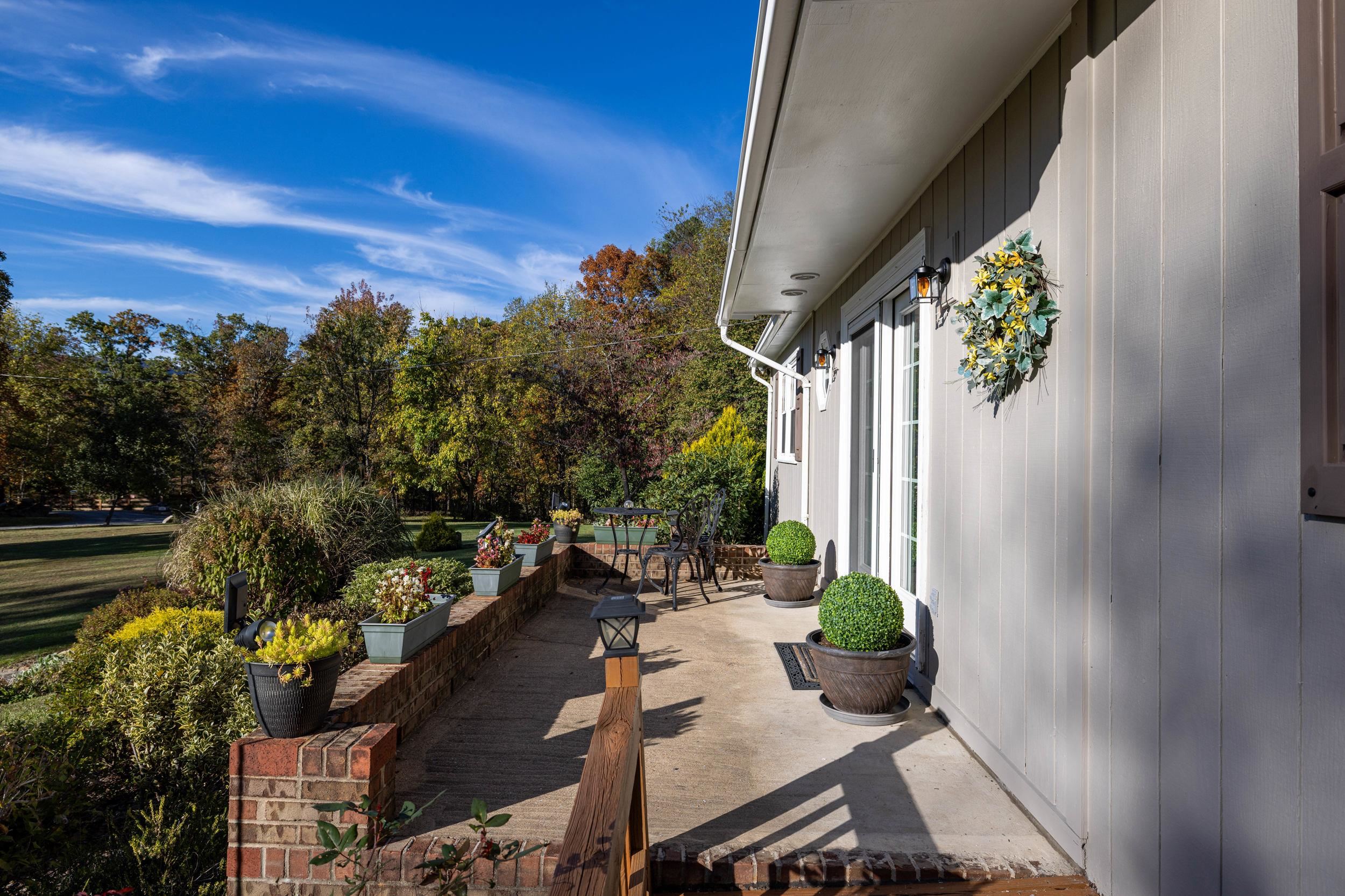 480 MONT VIEW LN, LURAY, Virginia 22835, 3 Bedrooms Bedrooms, ,2 BathroomsBathrooms,Residential,480 MONT VIEW LN,670964 MLS # 670964