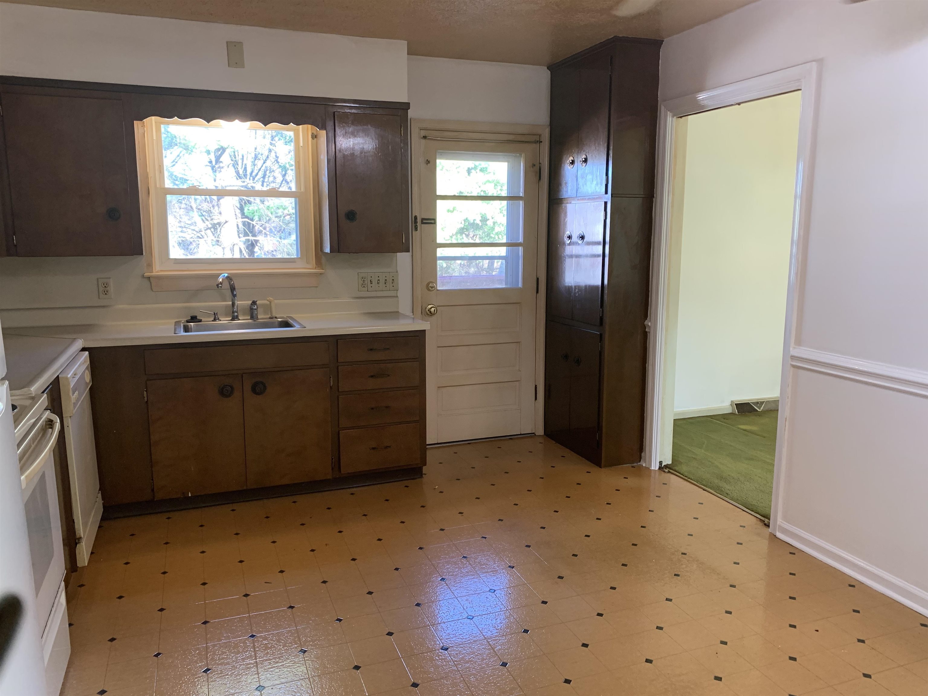 1193 NELSON DR, HARRISONBURG, Virginia 22801, 5 Bedrooms Bedrooms, ,3 BathroomsBathrooms,Residential,1193 NELSON DR,671184 MLS # 671184