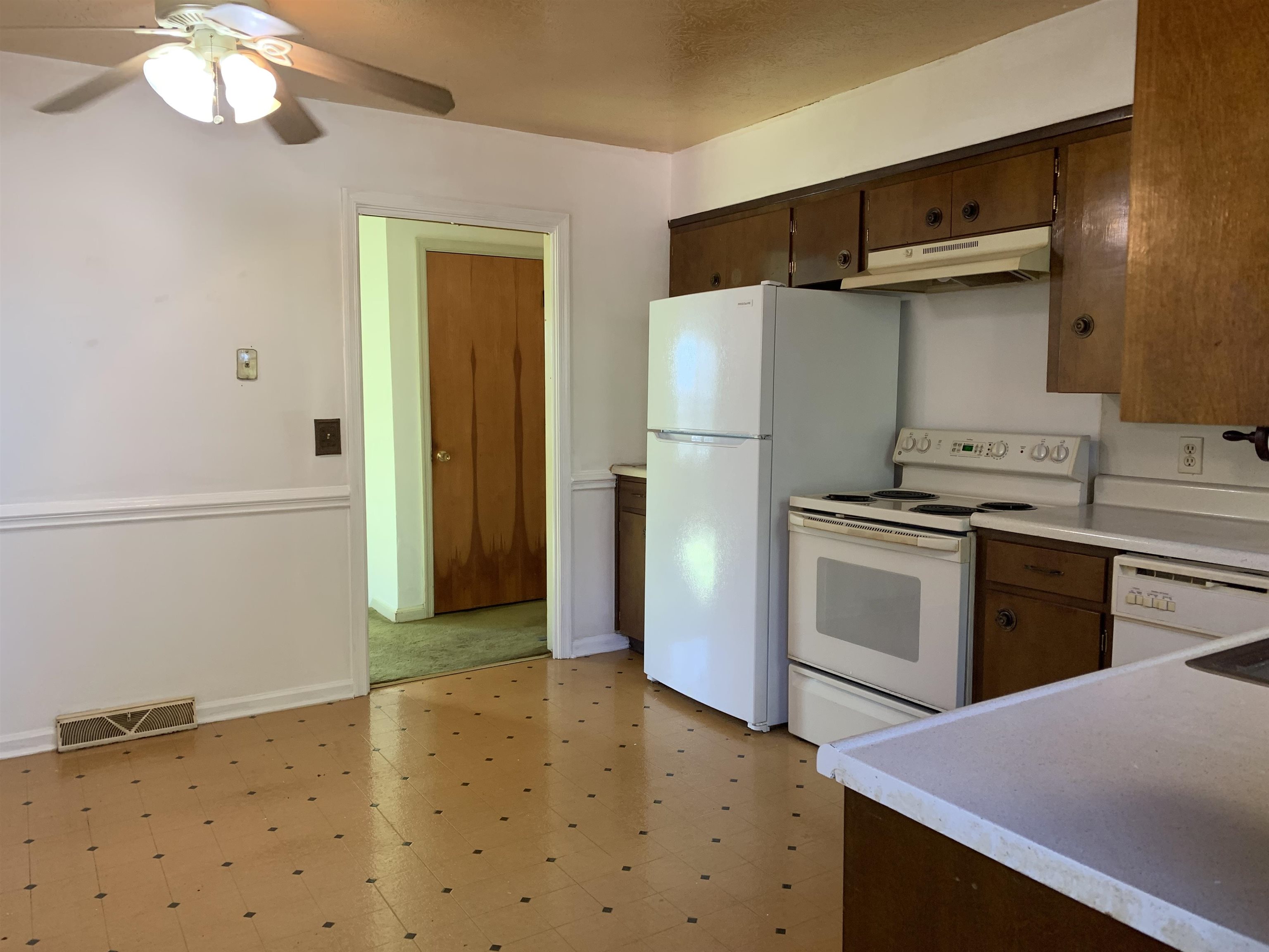 1193 NELSON DR, HARRISONBURG, Virginia 22801, 5 Bedrooms Bedrooms, ,3 BathroomsBathrooms,Residential,1193 NELSON DR,671184 MLS # 671184