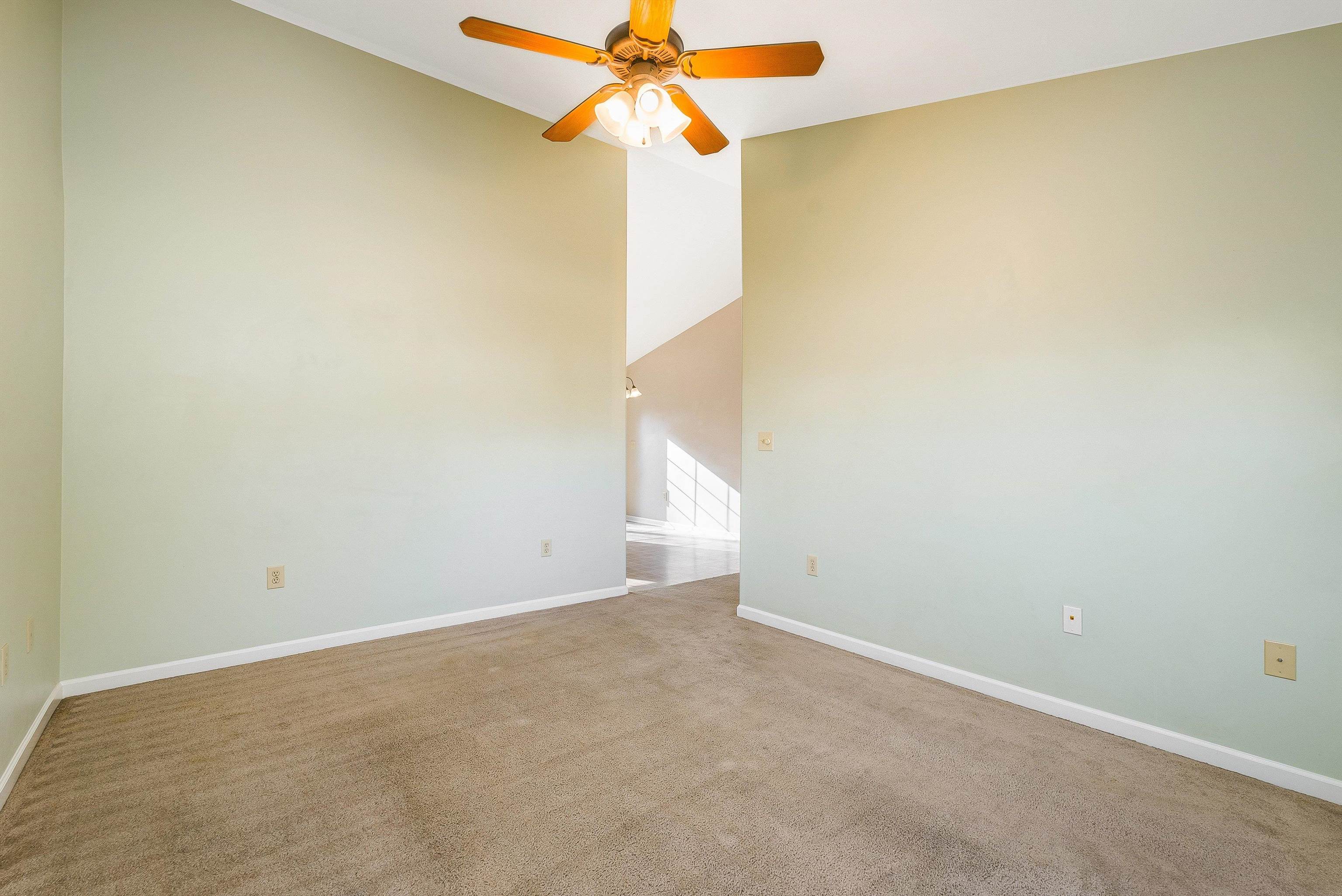 656 EDWARDIAN LN, WAYNESBORO, Virginia 22980, 3 Bedrooms Bedrooms, ,3 BathroomsBathrooms,Residential,656 EDWARDIAN LN,671192 MLS # 671192