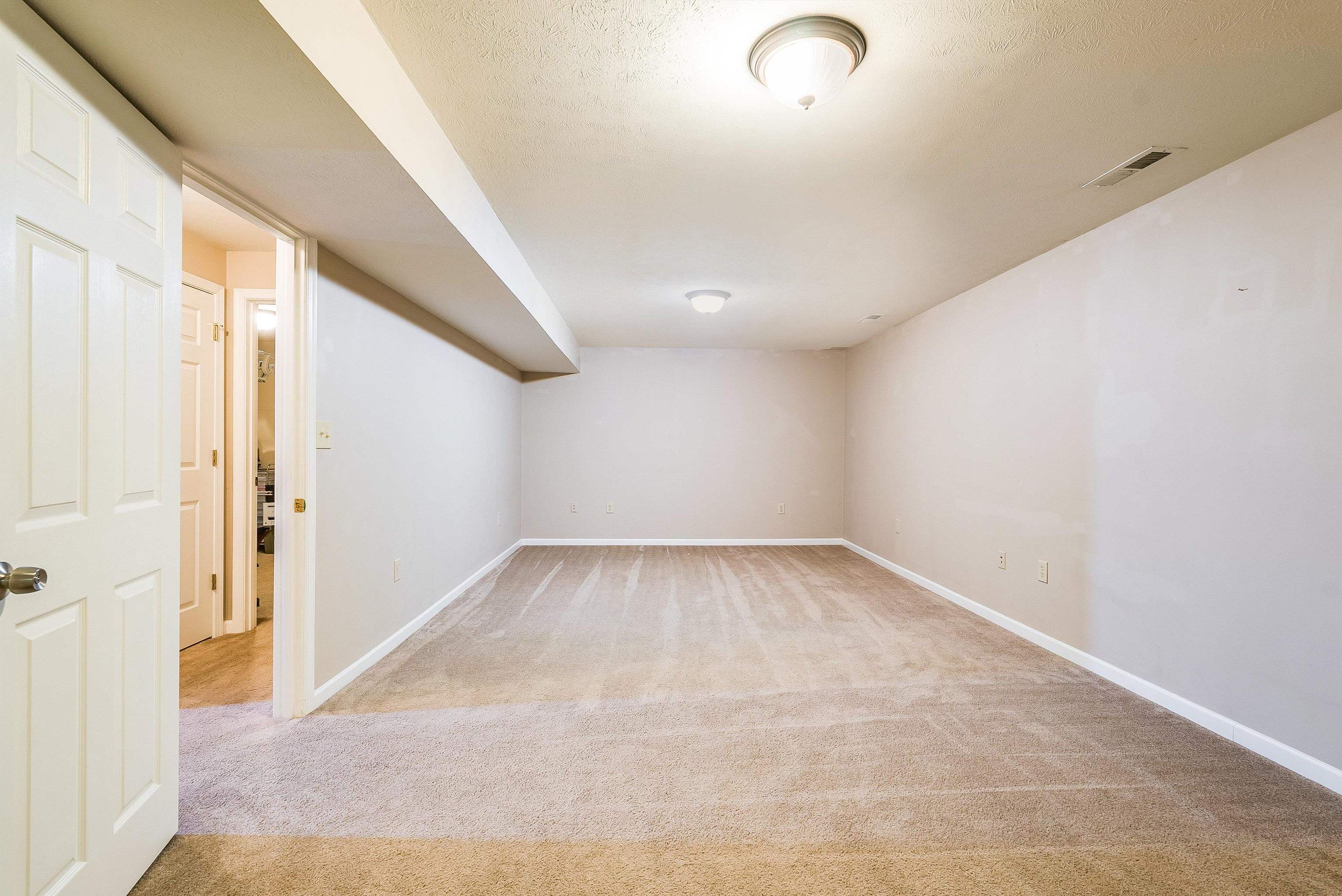 656 EDWARDIAN LN, WAYNESBORO, Virginia 22980, 3 Bedrooms Bedrooms, ,3 BathroomsBathrooms,Residential,656 EDWARDIAN LN,671192 MLS # 671192