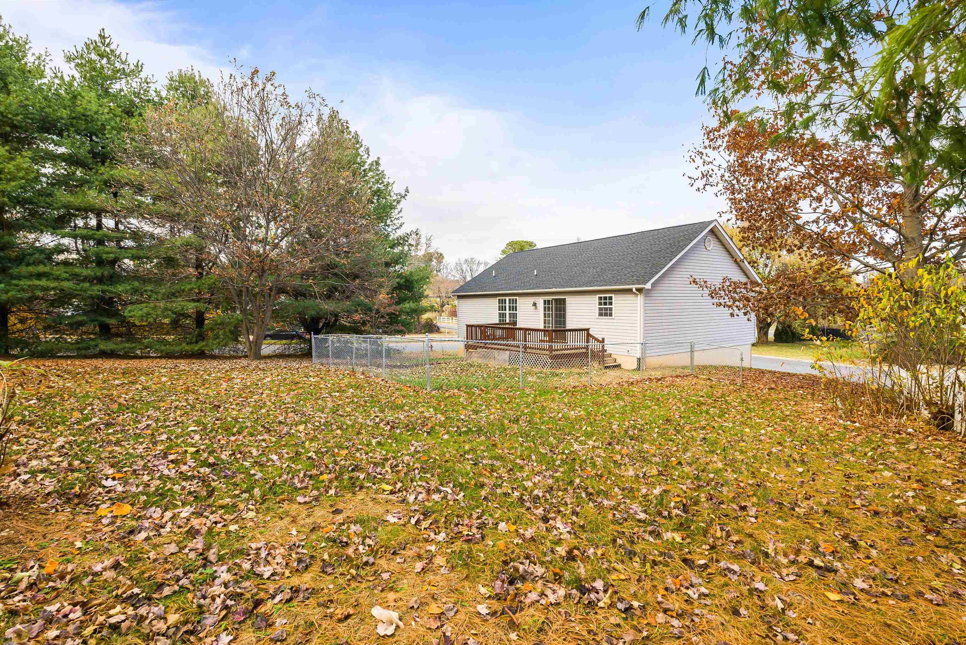 656 EDWARDIAN LN, WAYNESBORO, Virginia 22980, 3 Bedrooms Bedrooms, ,3 BathroomsBathrooms,Residential,656 EDWARDIAN LN,671192 MLS # 671192