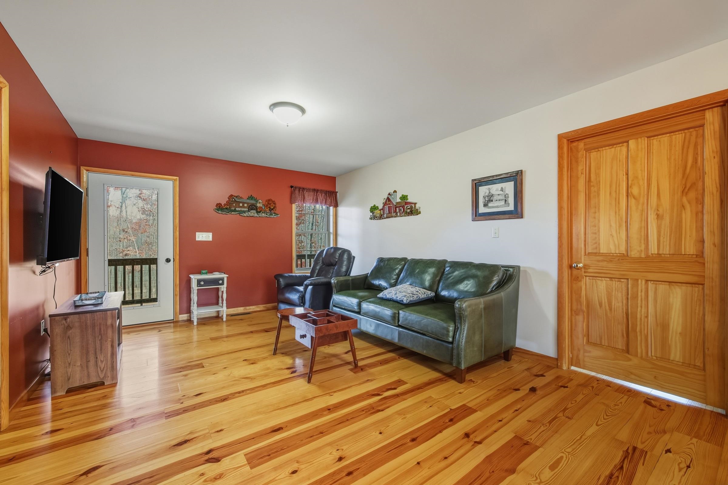 325 OLD WAGON RD, LURAY, Virginia 22835, 3 Bedrooms Bedrooms, ,2 BathroomsBathrooms,Residential,325 OLD WAGON RD,671202 MLS # 671202