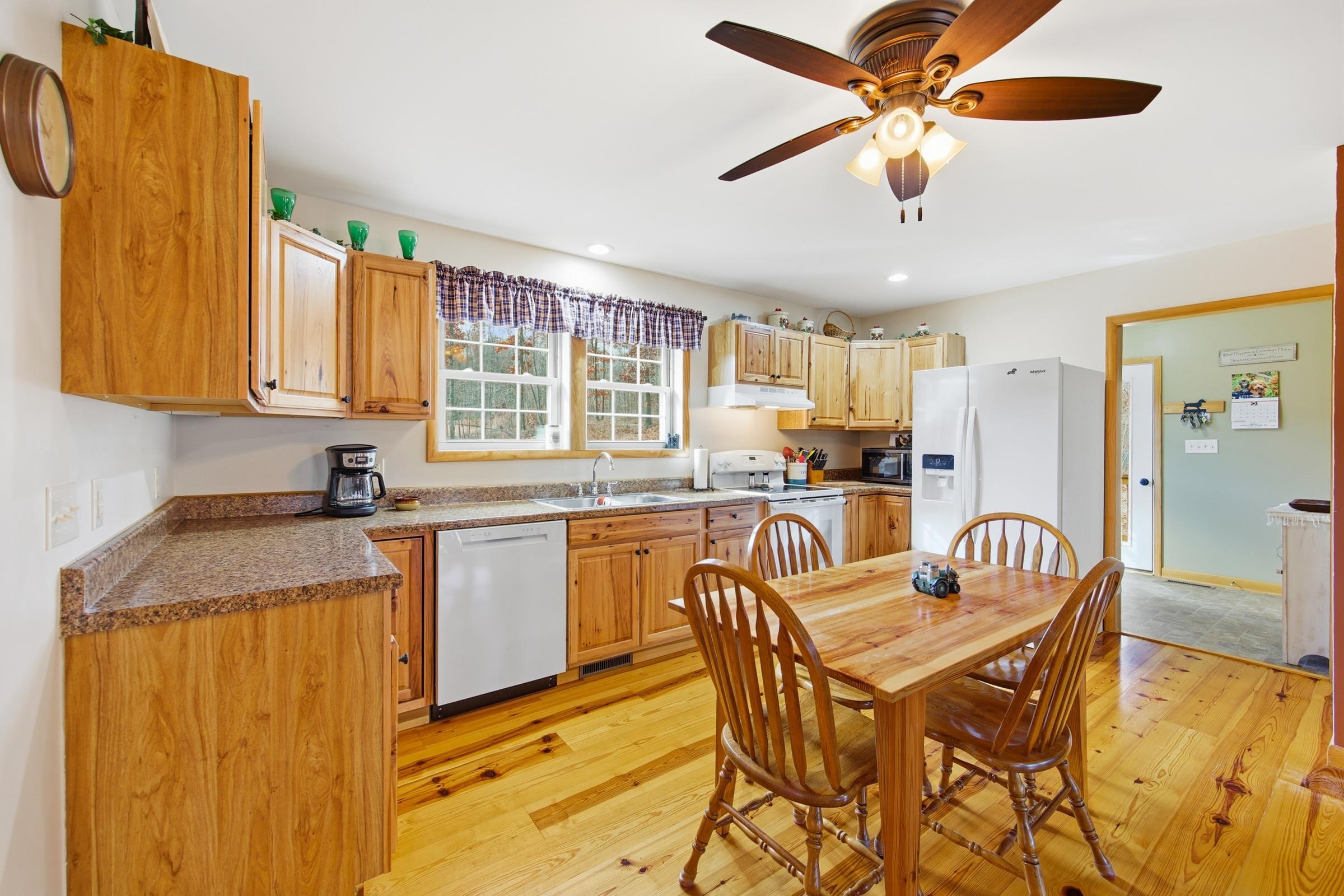 325 OLD WAGON RD, LURAY, Virginia 22835, 3 Bedrooms Bedrooms, ,2 BathroomsBathrooms,Residential,325 OLD WAGON RD,671202 MLS # 671202