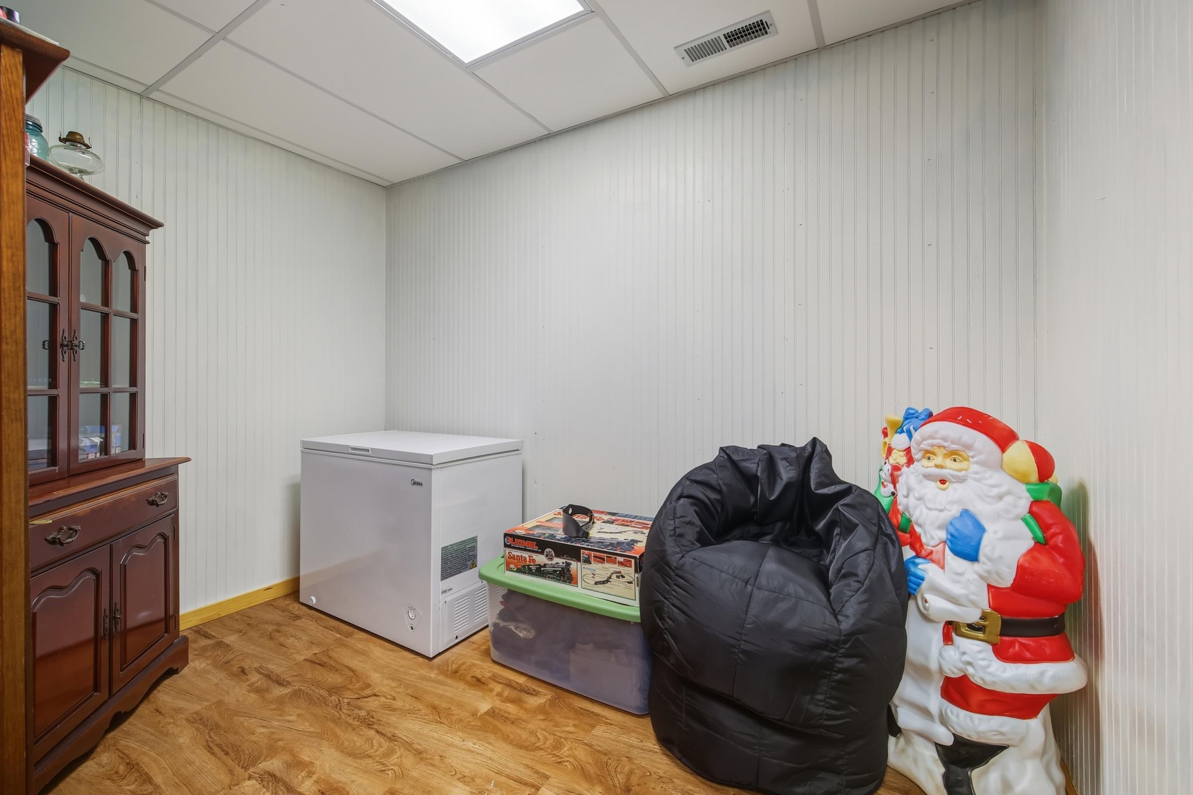 325 OLD WAGON RD, LURAY, Virginia 22835, 3 Bedrooms Bedrooms, ,2 BathroomsBathrooms,Residential,325 OLD WAGON RD,671202 MLS # 671202