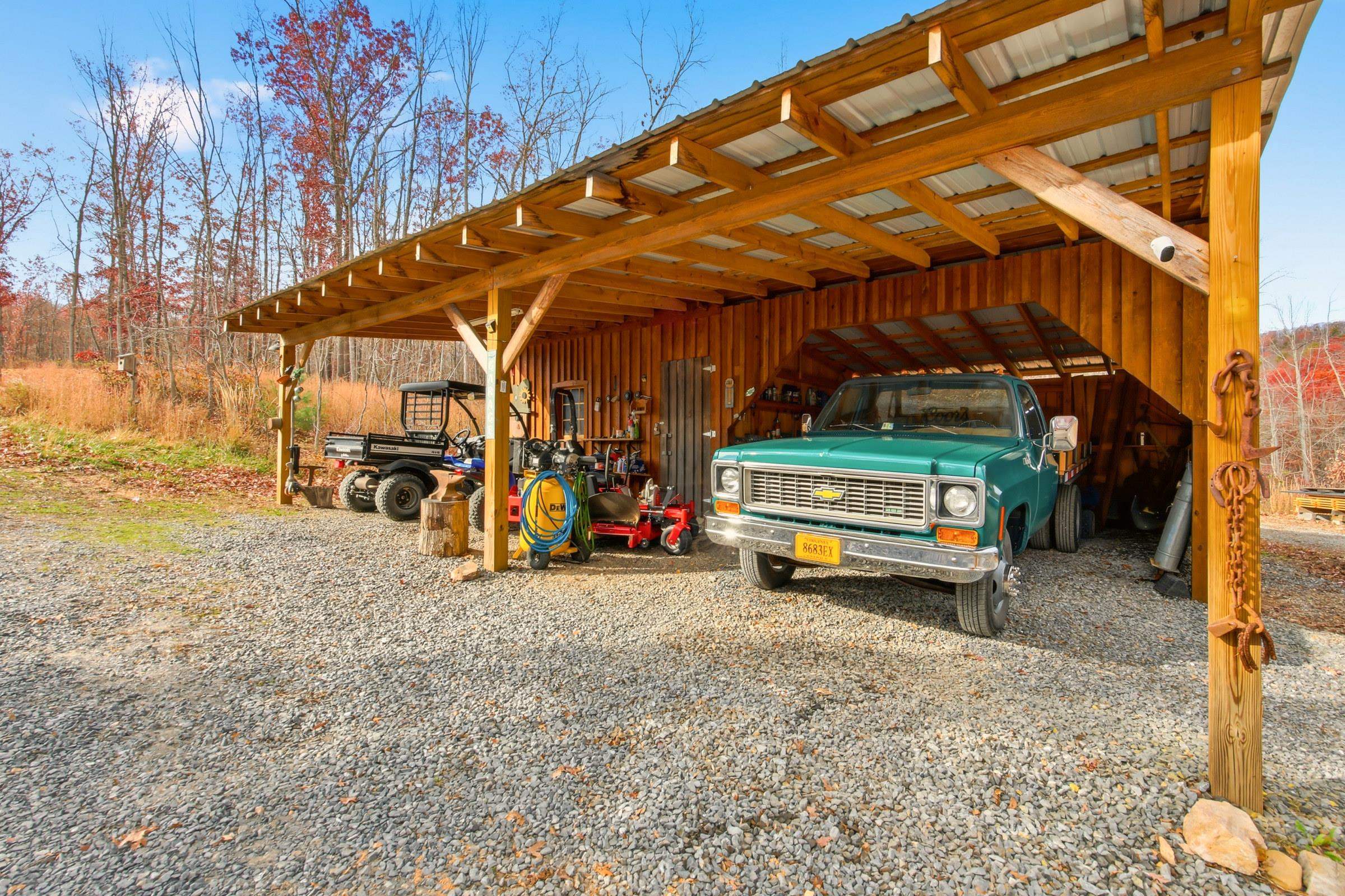 325 OLD WAGON RD, LURAY, Virginia 22835, 3 Bedrooms Bedrooms, ,2 BathroomsBathrooms,Residential,325 OLD WAGON RD,671202 MLS # 671202