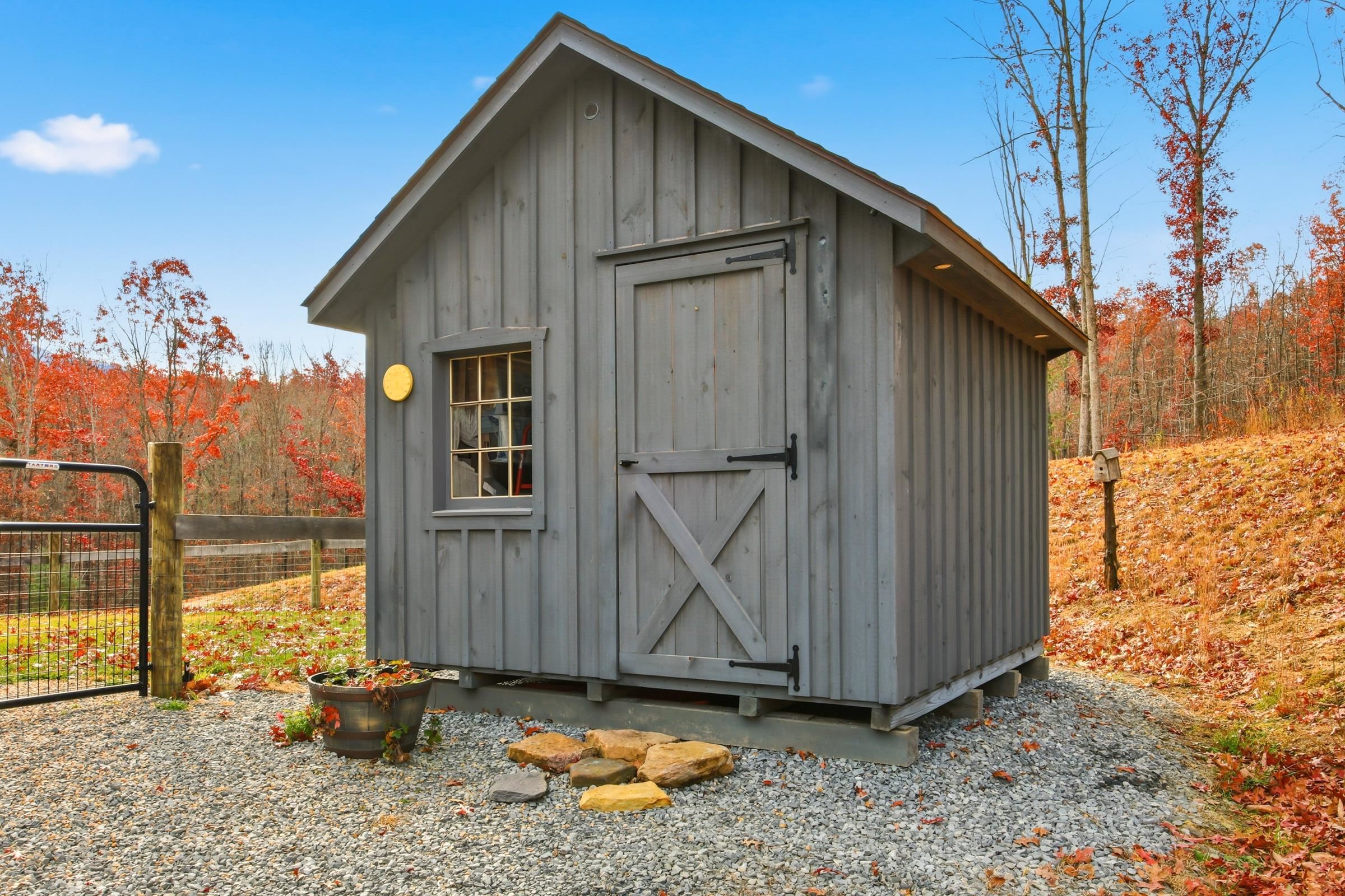 325 OLD WAGON RD, LURAY, Virginia 22835, 3 Bedrooms Bedrooms, ,2 BathroomsBathrooms,Residential,325 OLD WAGON RD,671202 MLS # 671202