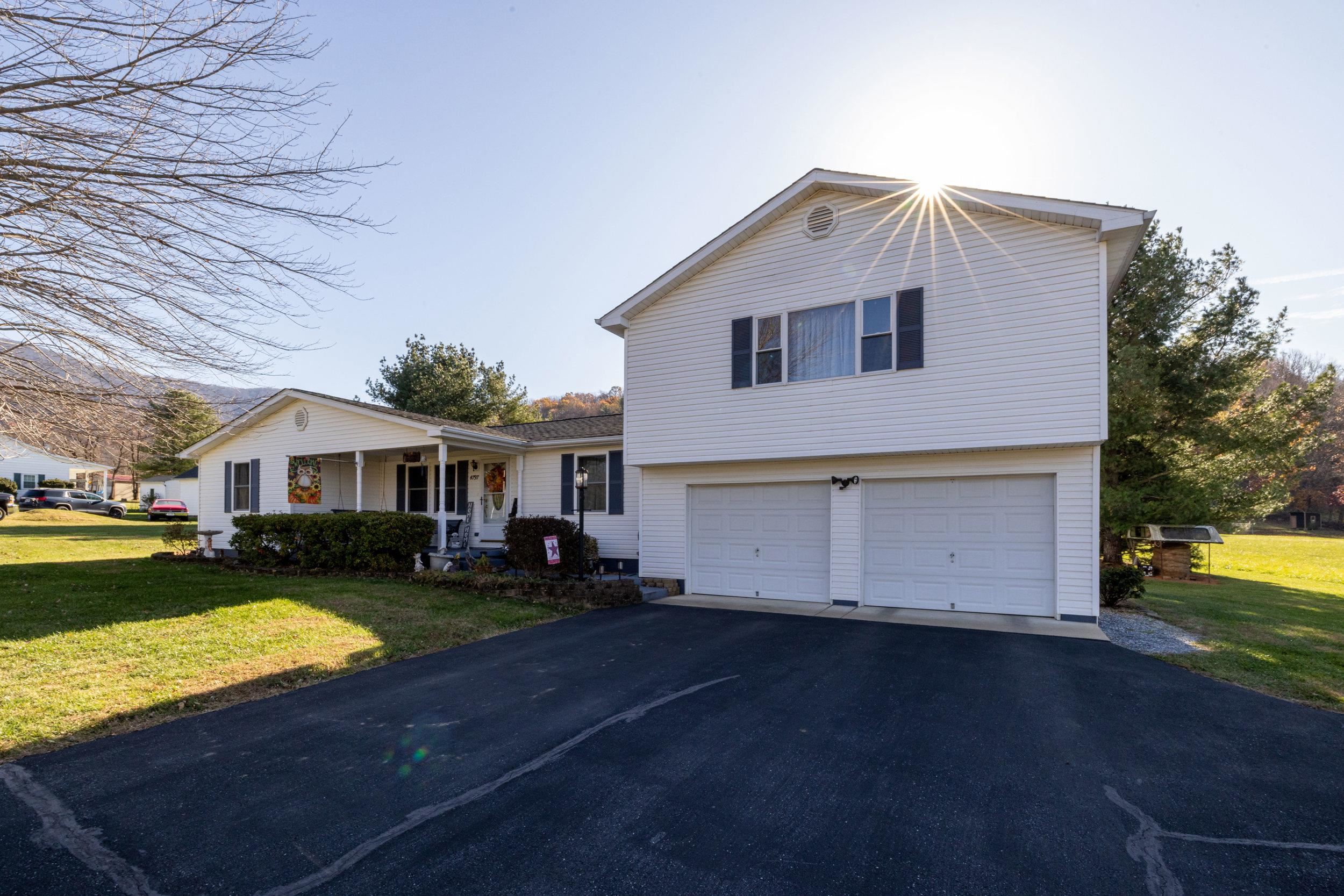 4797 IDA RD, LURAY, Virginia 22835, 4 Bedrooms Bedrooms, ,2 BathroomsBathrooms,Residential,4797 IDA RD,671204 MLS # 671204