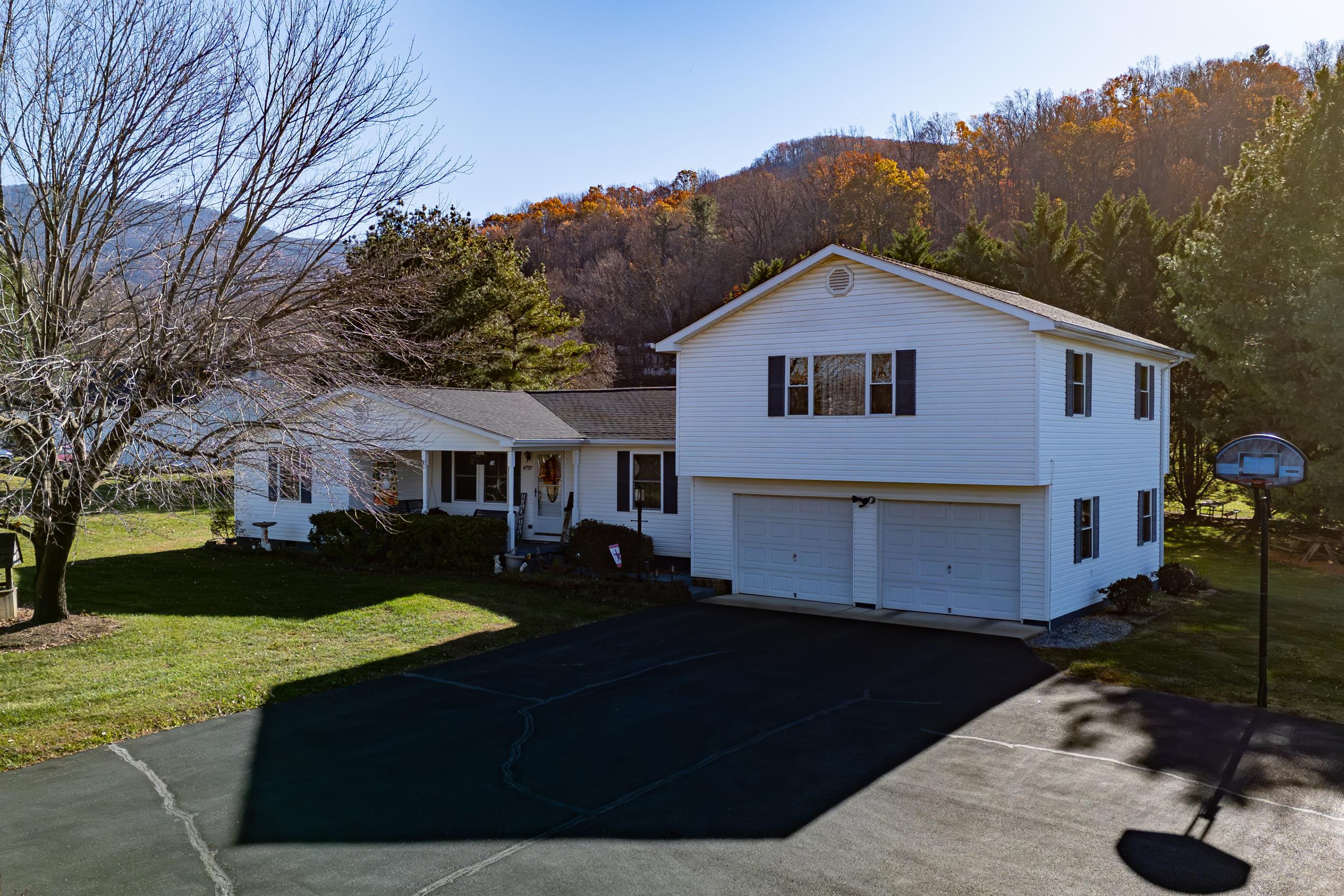 4797 IDA RD, LURAY, Virginia 22835, 4 Bedrooms Bedrooms, ,2 BathroomsBathrooms,Residential,4797 IDA RD,671204 MLS # 671204