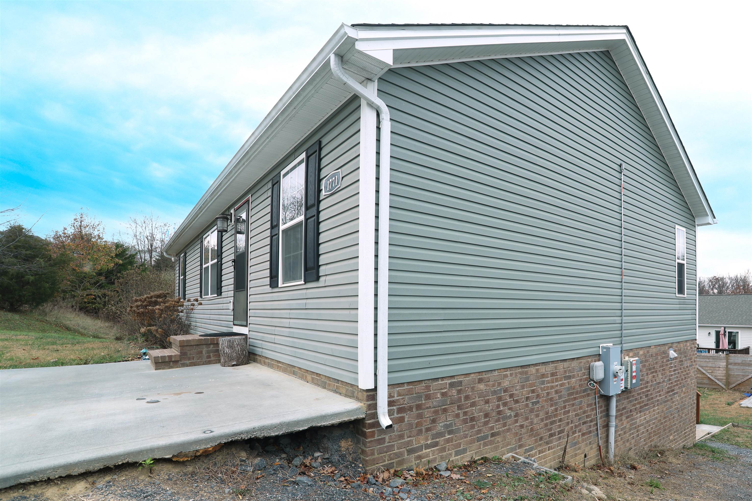 1771 MARBLE RIDGE DR, ROCKINGHAM, Virginia 22801, 3 Bedrooms Bedrooms, ,3 BathroomsBathrooms,Residential,1771 MARBLE RIDGE DR,671205 MLS # 671205