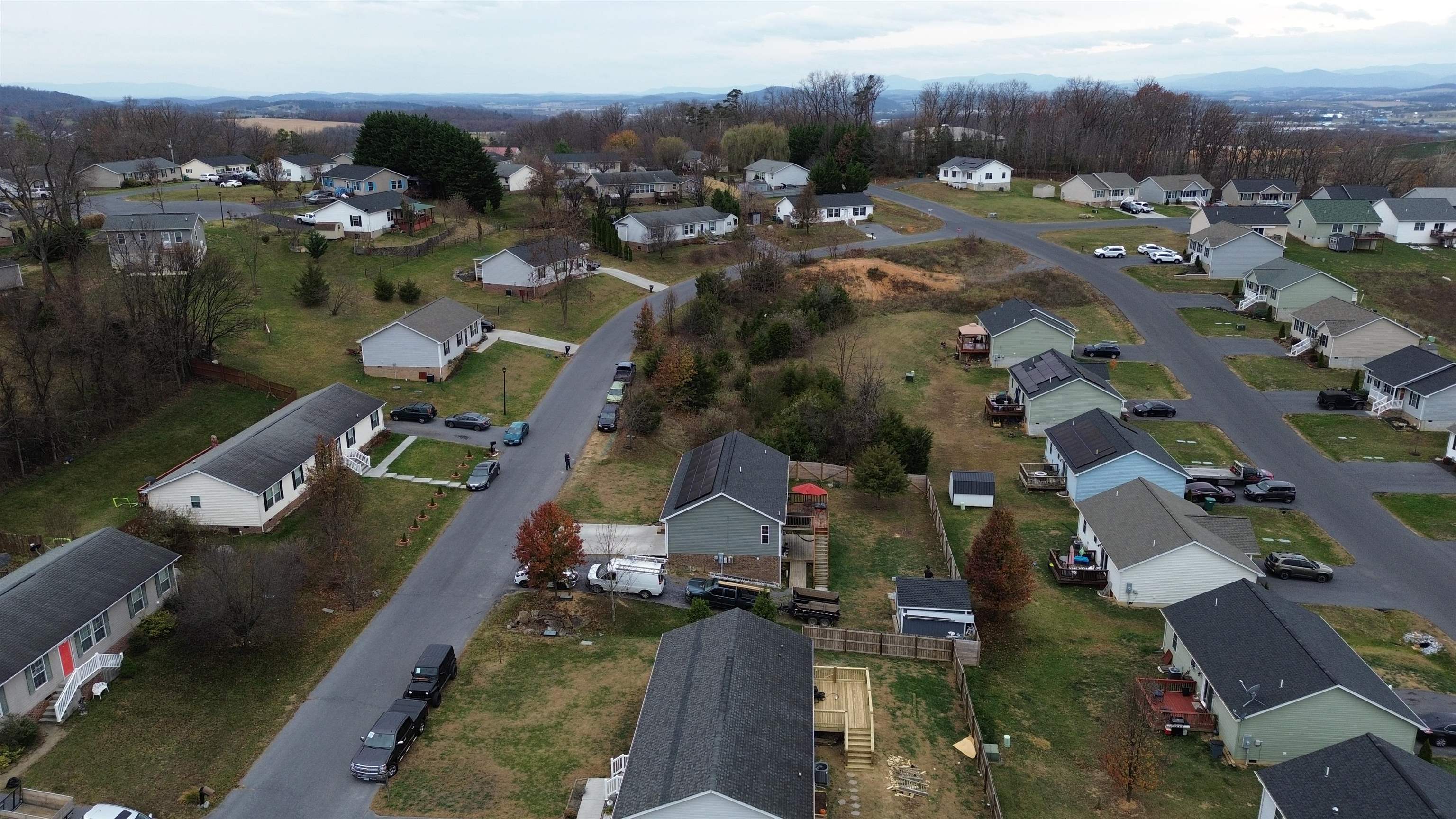 1771 MARBLE RIDGE DR, ROCKINGHAM, Virginia 22801, 3 Bedrooms Bedrooms, ,3 BathroomsBathrooms,Residential,1771 MARBLE RIDGE DR,671205 MLS # 671205