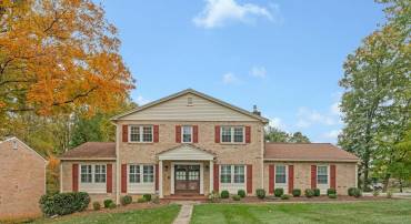 7727 FALSTAFF RD, MCLEAN, Virginia 22102, 5 Bedrooms Bedrooms, ,3 BathroomsBathrooms,Residential,For sale,7727 FALSTAFF RD,VAFX2277292 MLS # VAFX2277292