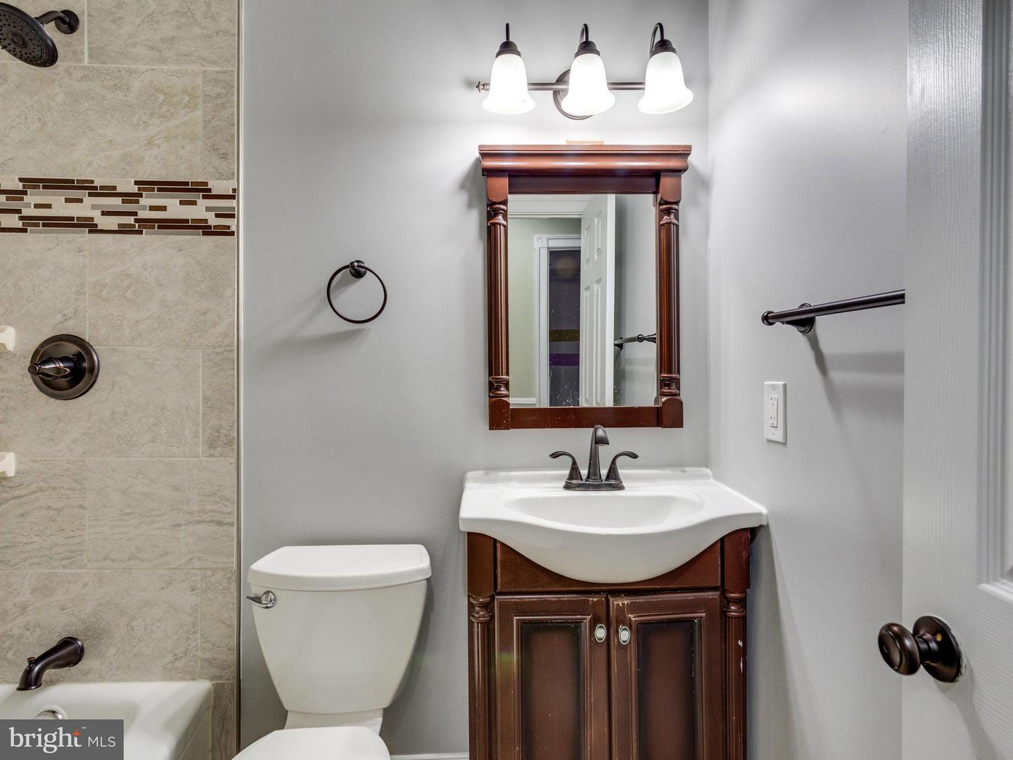 4211 DOWNING ST, ANNANDALE, Virginia 22003, 5 Bedrooms Bedrooms, 9 Rooms Rooms,4 BathroomsBathrooms,Residential,For sale,4211 DOWNING ST,VAFX2277920 MLS # VAFX2277920 4211 DOWNING ST, ANNANDALE, Virginia 22003, 5 Bedrooms Bedrooms, 9 Rooms Rooms,4 BathroomsBathrooms,Residential,For sale,4211 DOWNING ST,VAFX2277920 MLS # VAFX2277920