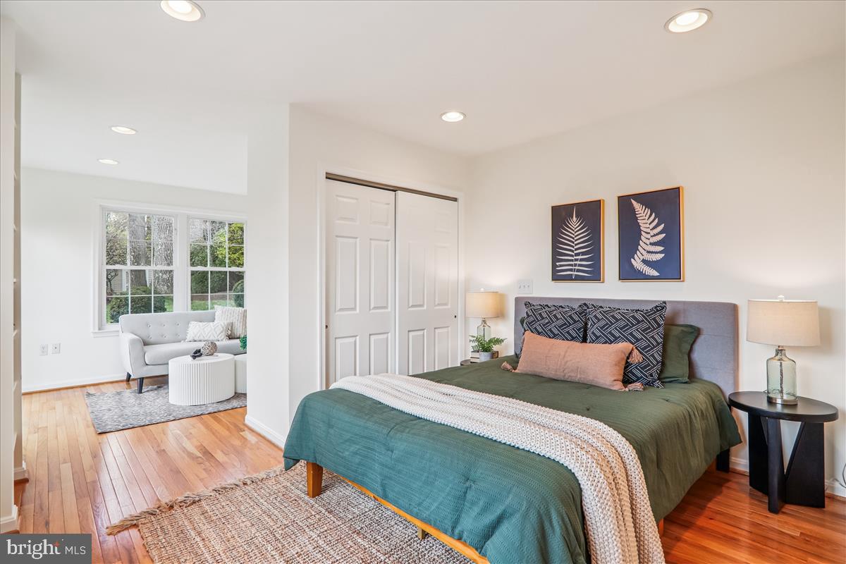 941 N MCKINLEY RD, ARLINGTON, Virginia 22205, 4 Bedrooms Bedrooms, ,3 BathroomsBathrooms,Residential,For sale,941 N MCKINLEY RD,VAAR2065932 MLS # VAAR2065932