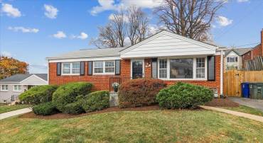 941 N MCKINLEY RD, ARLINGTON, Virginia 22205, 4 Bedrooms Bedrooms, ,3 BathroomsBathrooms,Residential,For sale,941 N MCKINLEY RD,VAAR2065932 MLS # VAAR2065932