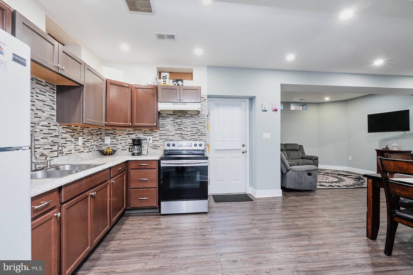 112 KING EDWARD CT, CULPEPER, Virginia 22701, 4 Bedrooms Bedrooms, ,3 BathroomsBathrooms,Residential,For sale,112 KING EDWARD CT,VACU2012060 MLS # VACU2012060