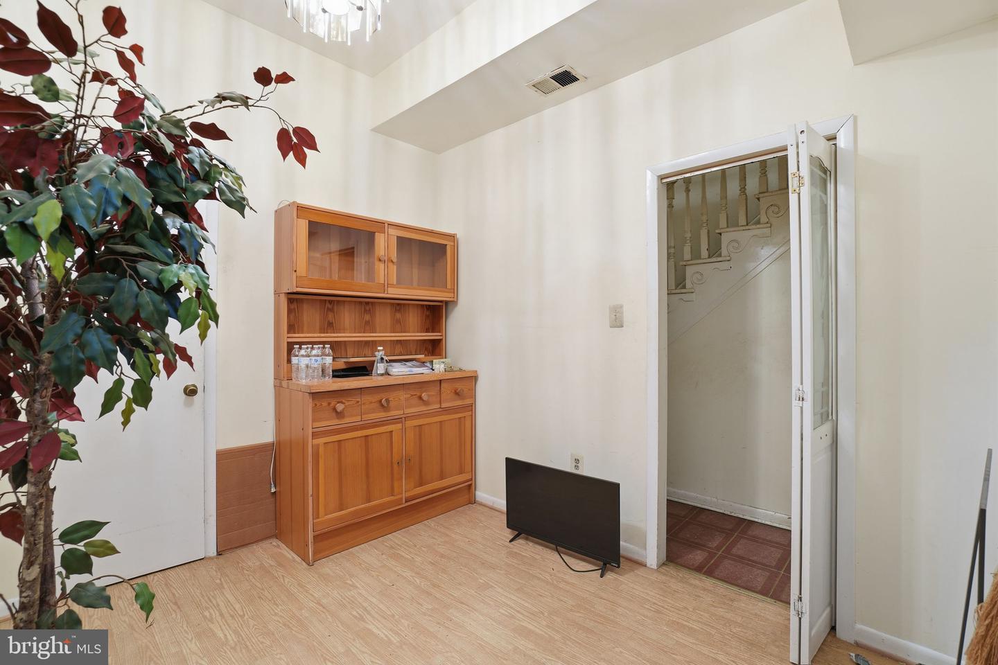 56 P ST NW, WASHINGTON, District Of Columbia 20001, 4 Bedrooms Bedrooms, ,1 BathroomBathrooms,Residential,For sale,56 P ST NW,DCDC2231610 MLS # DCDC2231610 56 P ST NW, WASHINGTON, District Of Columbia 20001, 4 Bedrooms Bedrooms, ,1 BathroomBathrooms,Residential,For sale,56 P ST NW,DCDC2231610 MLS # DCDC2231610