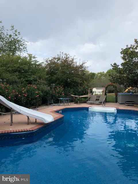 15700 TRAPSHIRE CT, WATERFORD, Virginia 20197, 5 Bedrooms Bedrooms, ,3 BathroomsBathrooms,Residential,For sale,15700 TRAPSHIRE CT,VALO2111108 MLS # VALO2111108 15700 TRAPSHIRE CT, WATERFORD, Virginia 20197, 5 Bedrooms Bedrooms, ,3 BathroomsBathrooms,Residential,For sale,15700 TRAPSHIRE CT,VALO2111108 MLS # VALO2111108